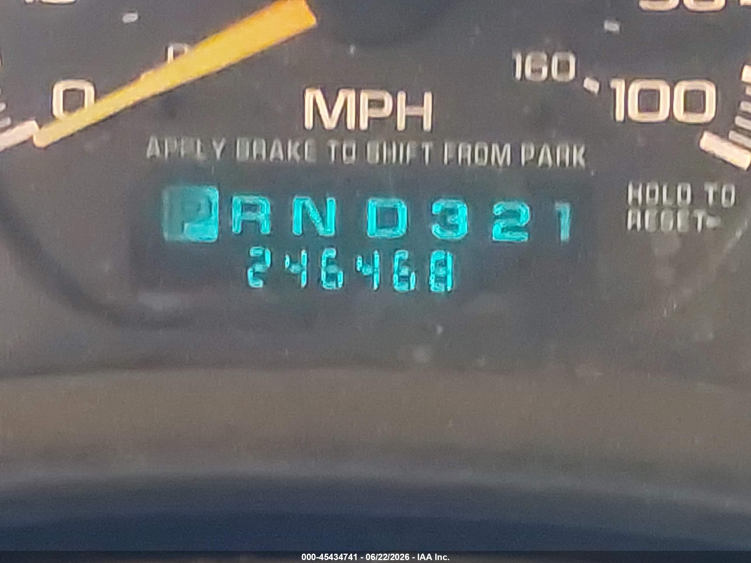2001 Chevrolet Suburban 1500 Lt White vin: 1GNFK16T51J167632
