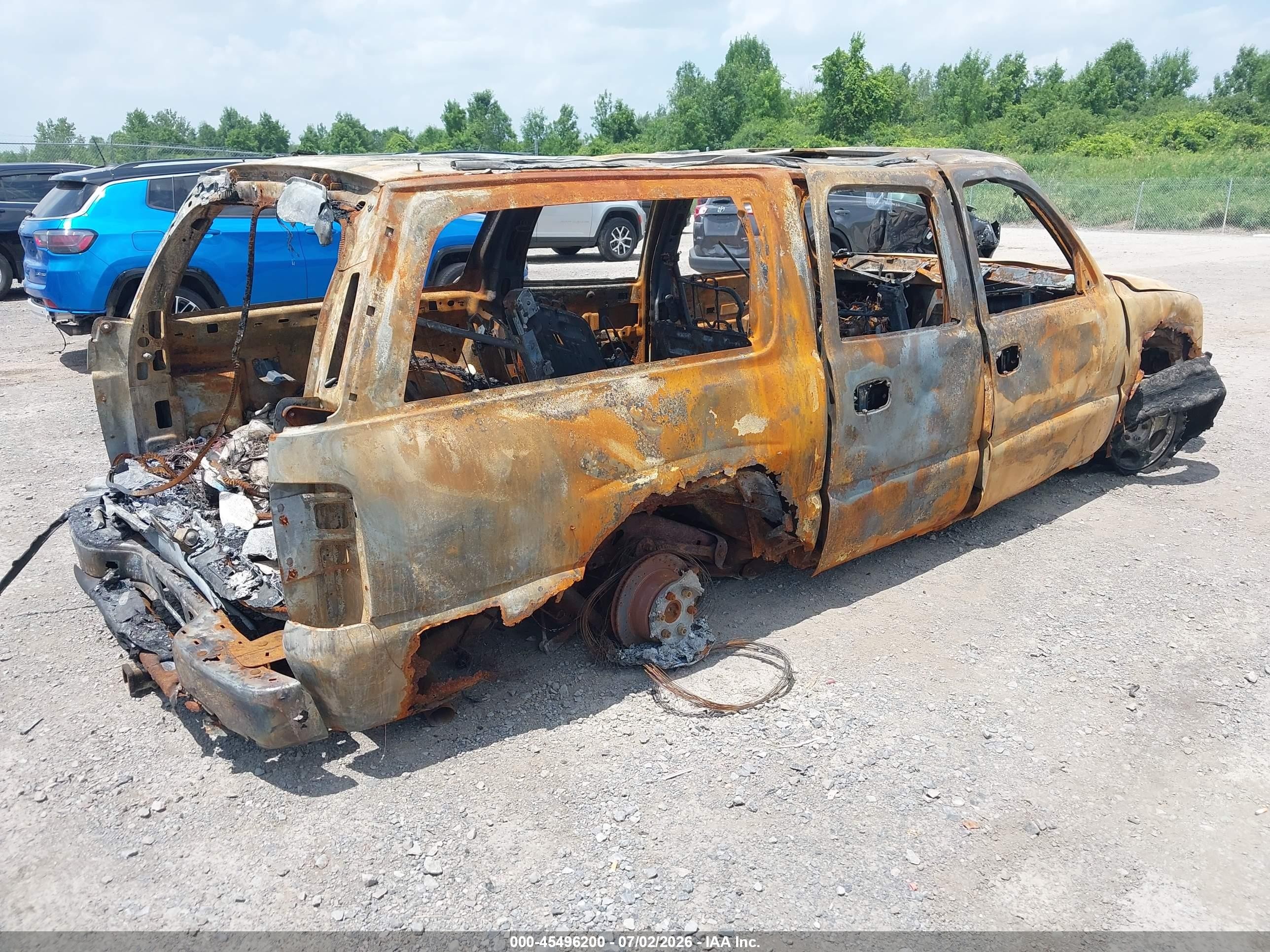 2004 Chevrolet Suburban 1500 Lt Оранжевый vin: 1GNFK16TX4J241275