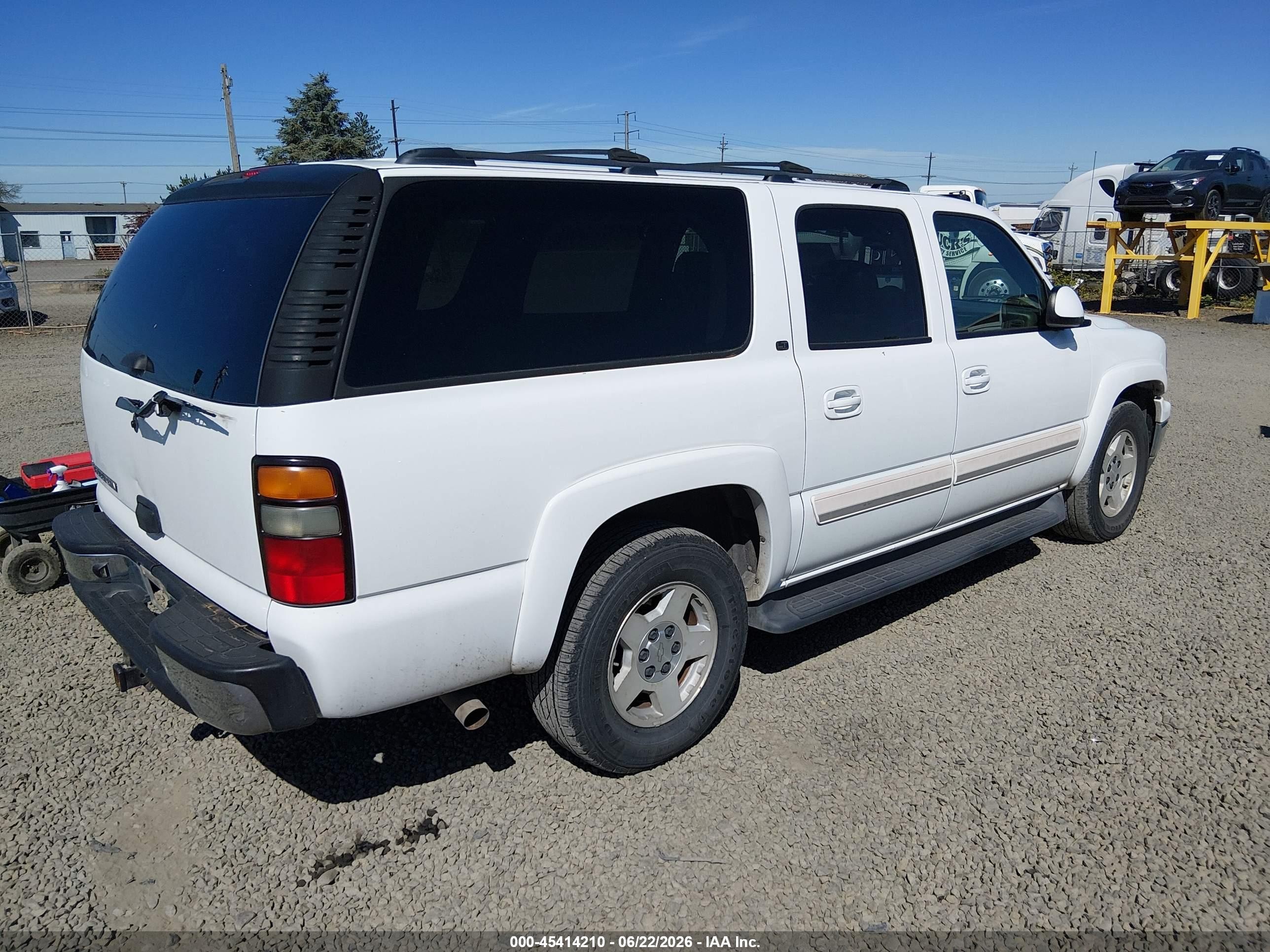 2006 Chevrolet Suburban 1500 Lt White vin: 1GNFK16Z16J168983