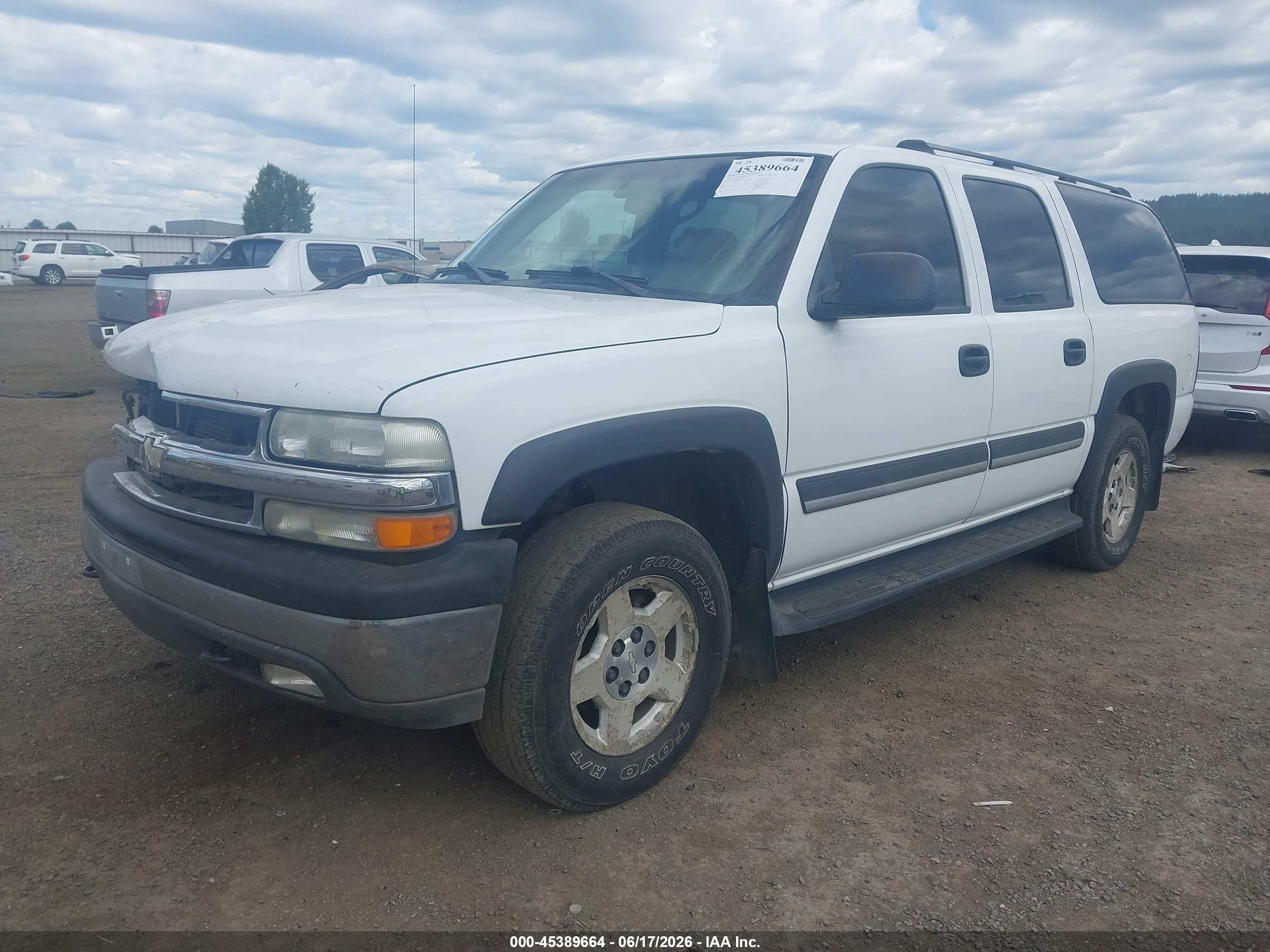 2004 Chevrolet Suburban 1500 Ls White vin: 1GNFK16Z24J245079