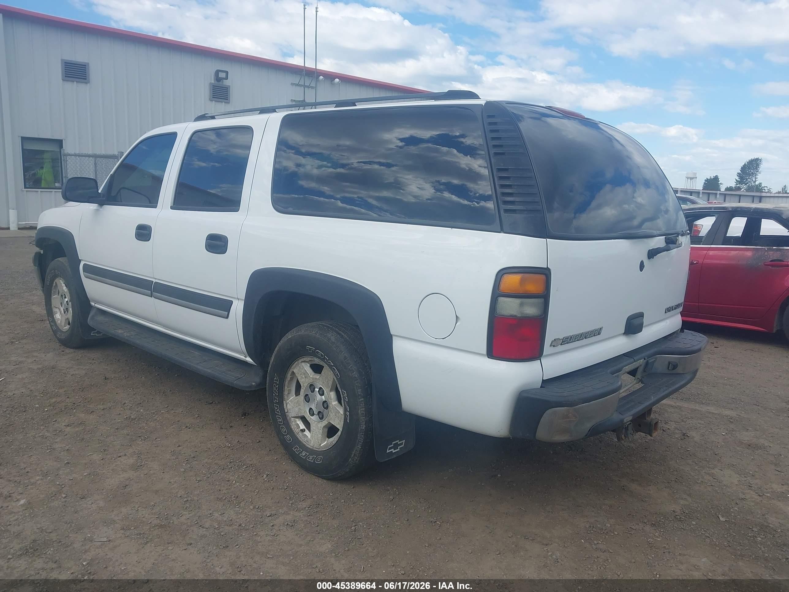 2004 Chevrolet Suburban 1500 Ls White vin: 1GNFK16Z24J245079