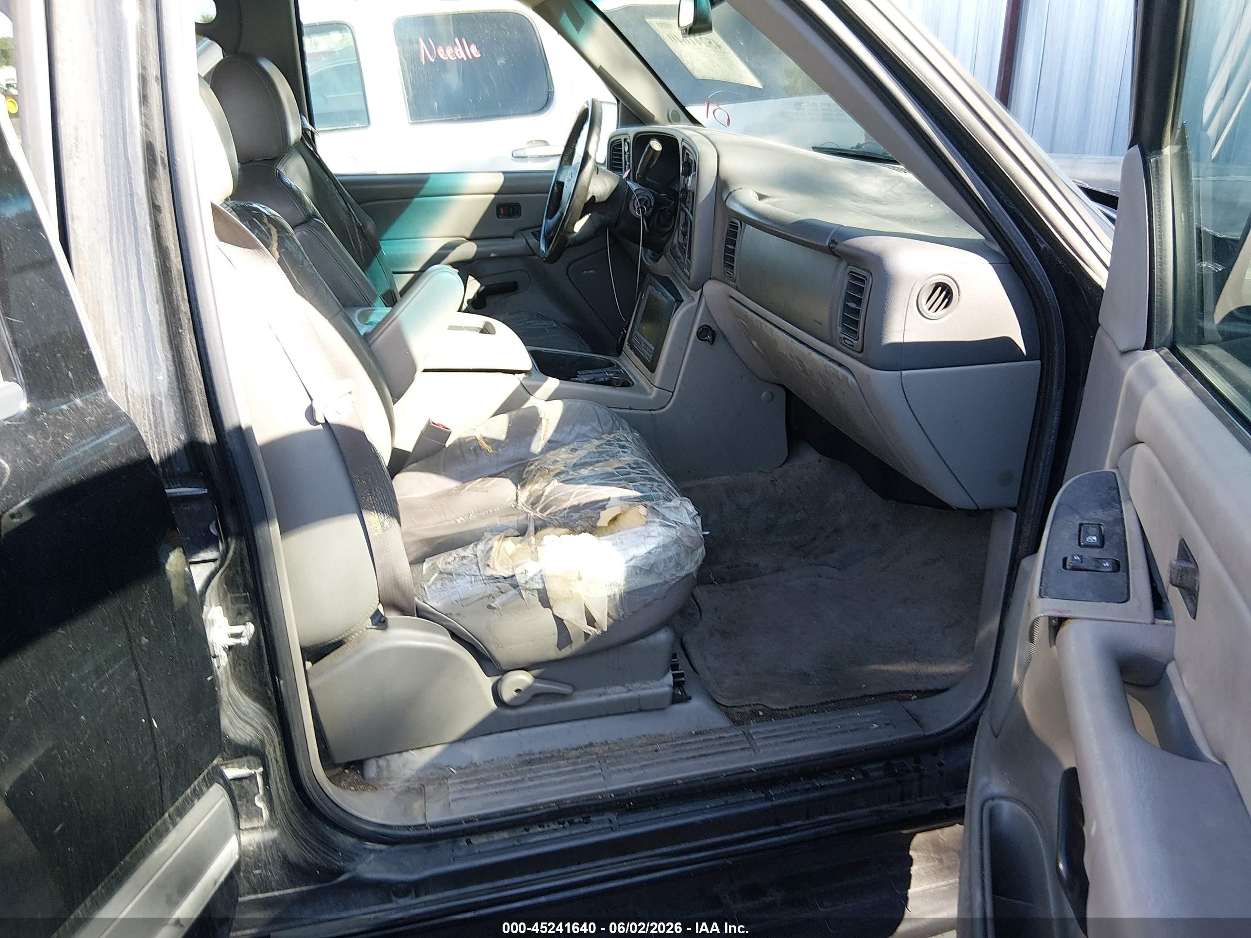 2004 Chevrolet Suburban 1500 Ls Black vin: 1GNFK16Z44J236903