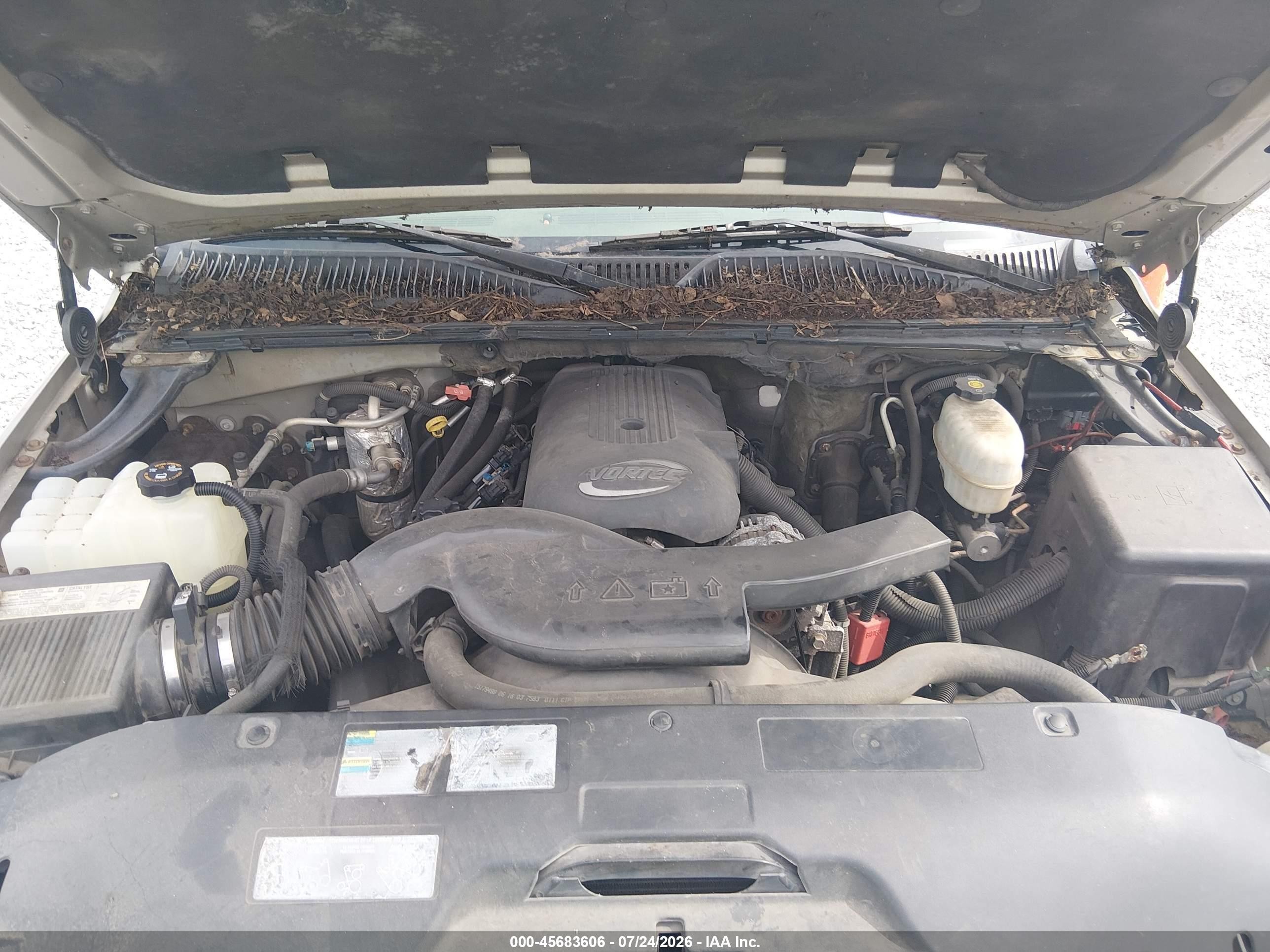 2004 Chevrolet Suburban 1500 Ls Silver vin: 1GNFK16Z44R112342