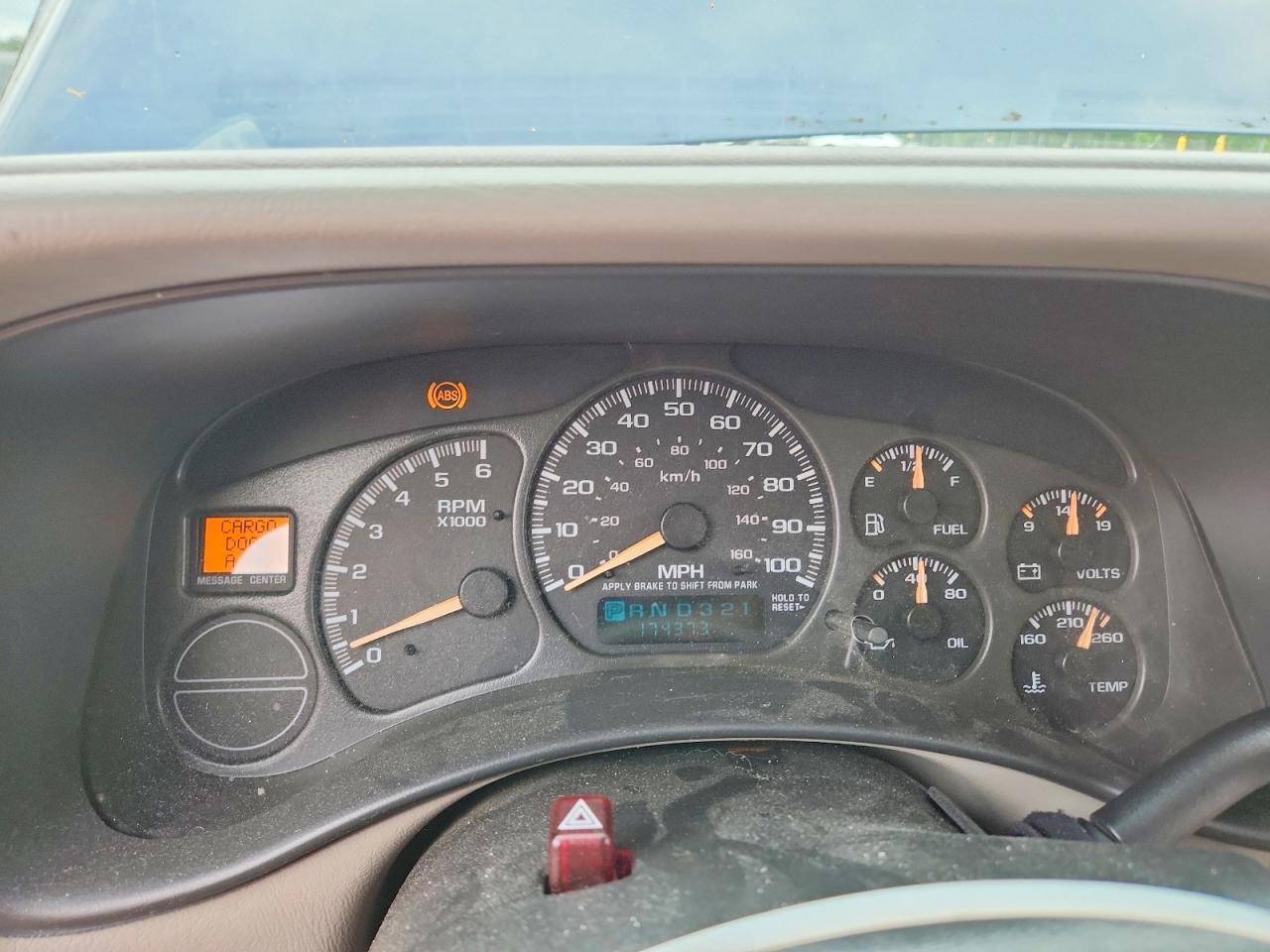 2002 Chevrolet Suburban K1500 Blue vin: 1GNFK16Z72J317147