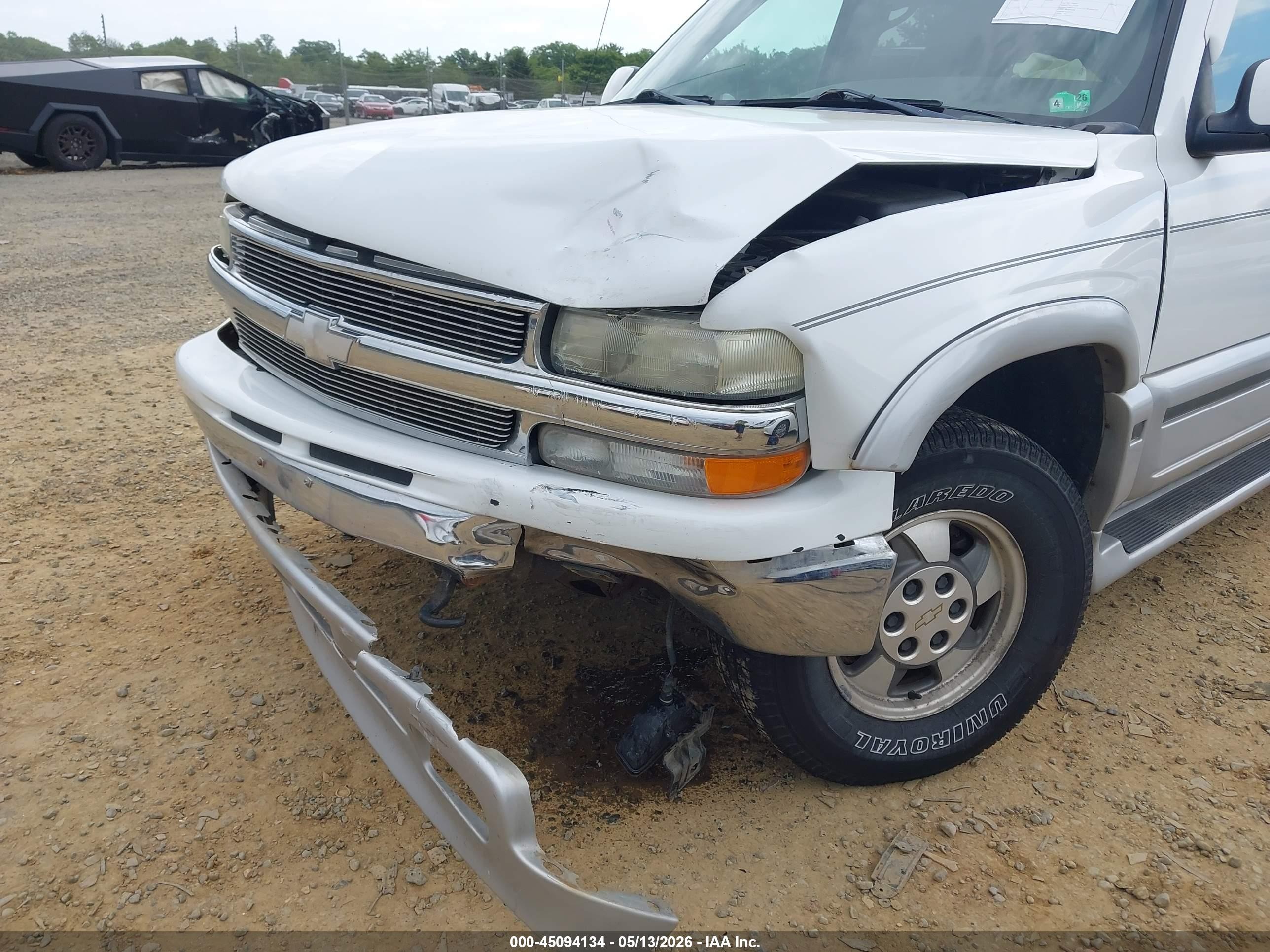 2003 Chevrolet Suburban 1500 Lt White vin: 1GNFK16Z83J201201