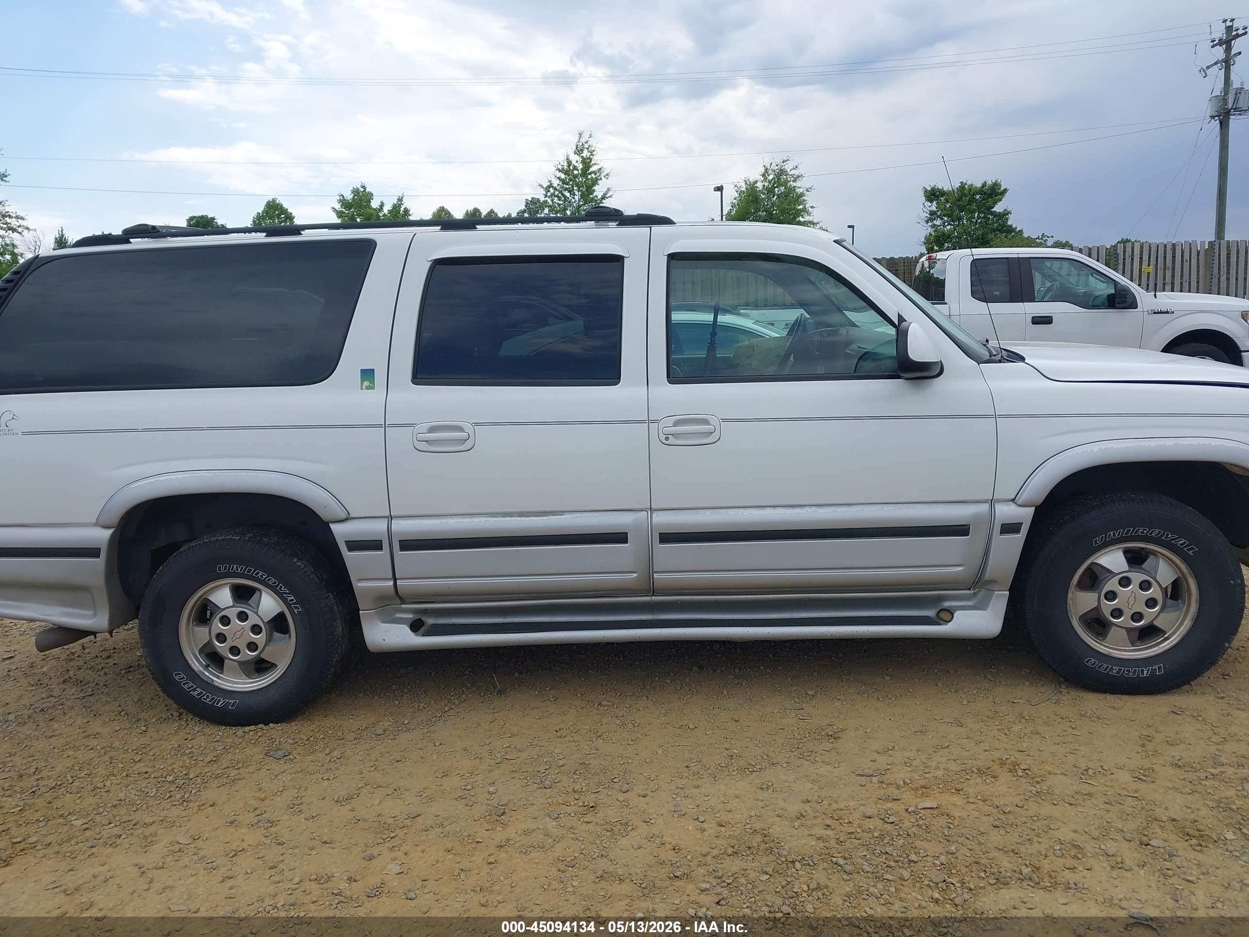 2003 Chevrolet Suburban 1500 Lt White vin: 1GNFK16Z83J201201