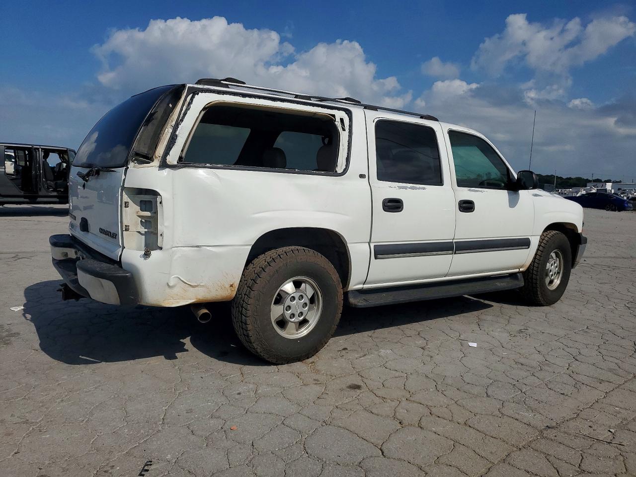 2002 Chevrolet Suburban K1500 White vin: 1GNFK16ZX2J124703
