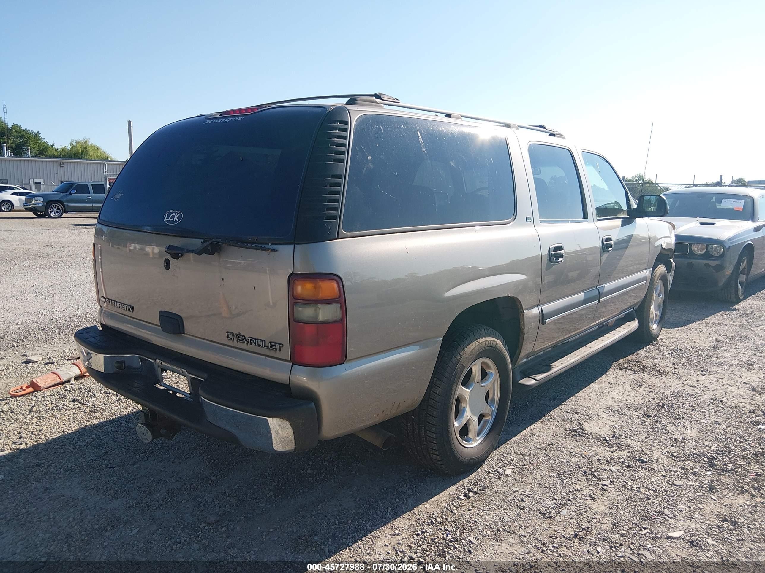 2002 Chevrolet Suburban K1500 Gray vin: 1GNFK16ZX2J178096