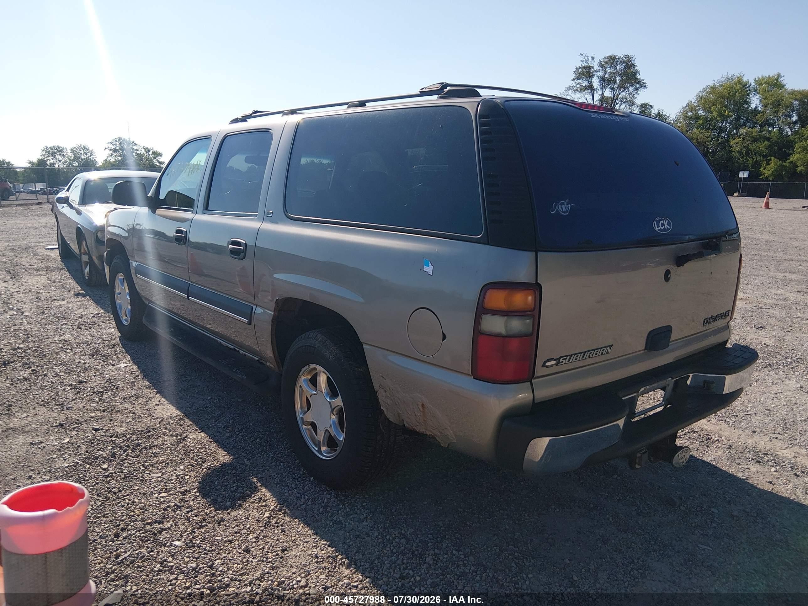 2002 Chevrolet Suburban K1500 Gray vin: 1GNFK16ZX2J178096