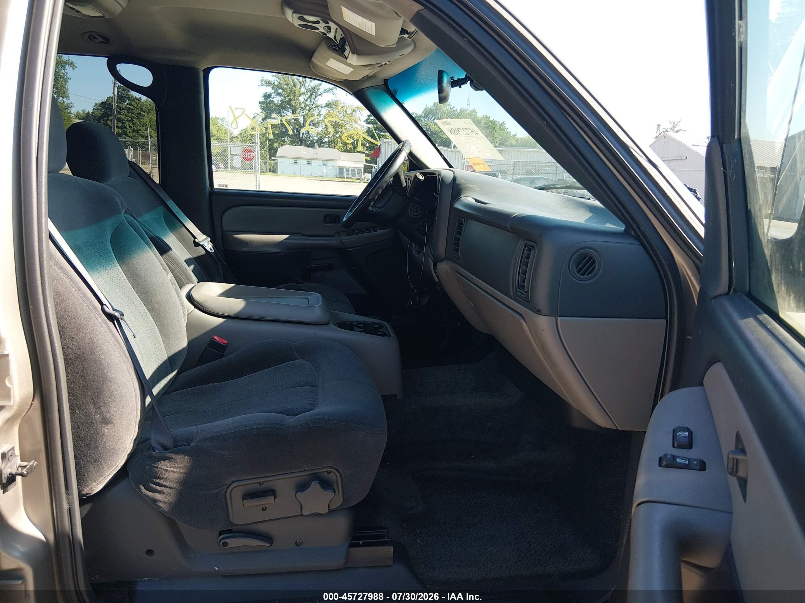 2002 Chevrolet Suburban K1500 Gray vin: 1GNFK16ZX2J178096