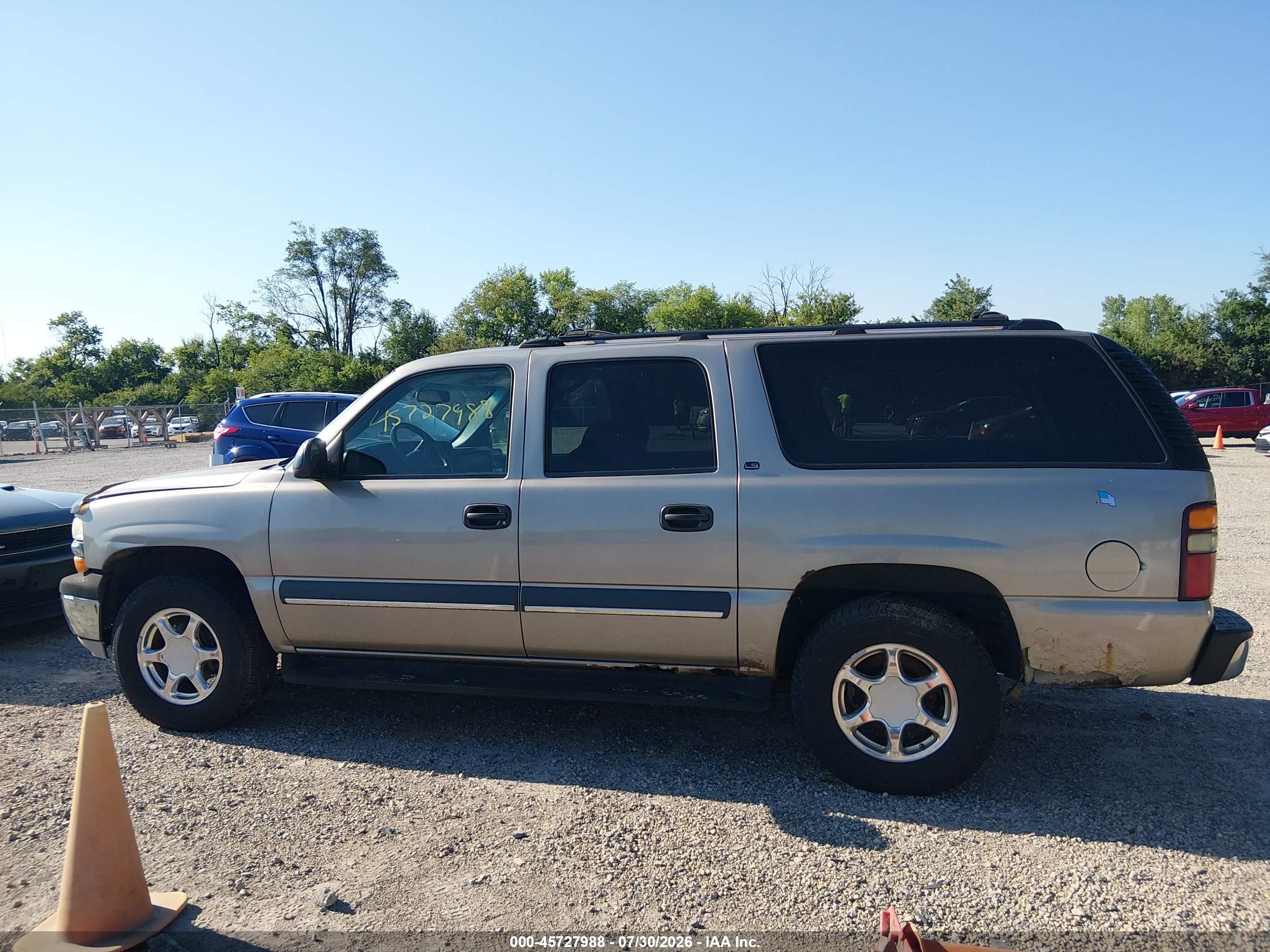 2002 Chevrolet Suburban K1500 Gray vin: 1GNFK16ZX2J178096