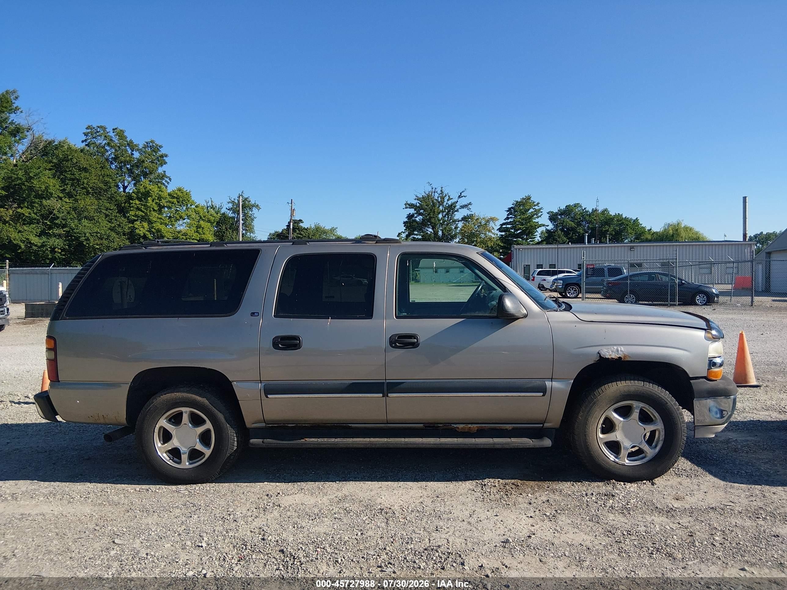 2002 Chevrolet Suburban K1500 Gray vin: 1GNFK16ZX2J178096