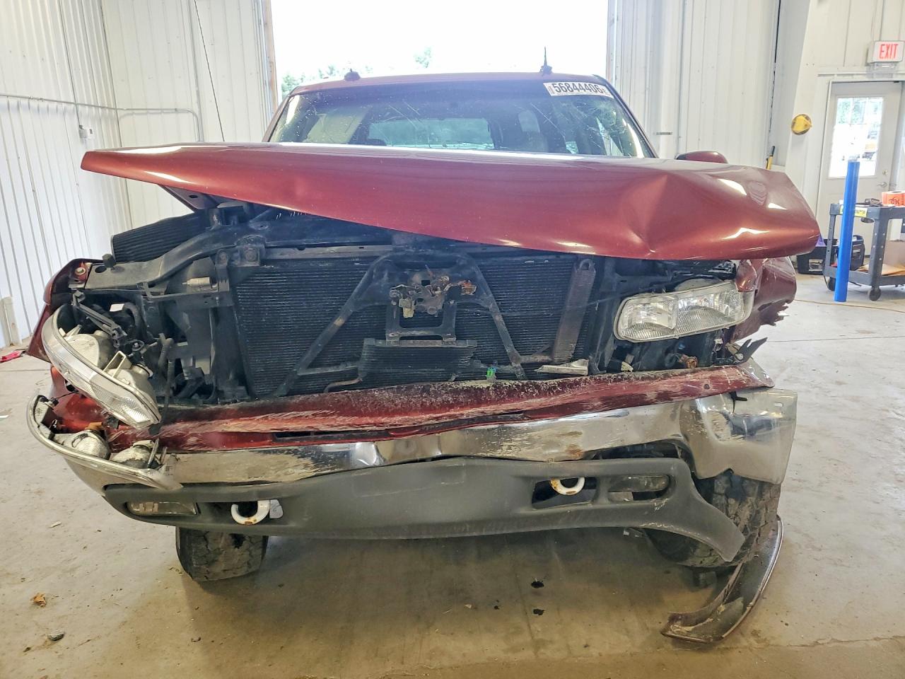 2003 Chevrolet Suburban K1500 Red vin: 1GNFK16ZX3J265854