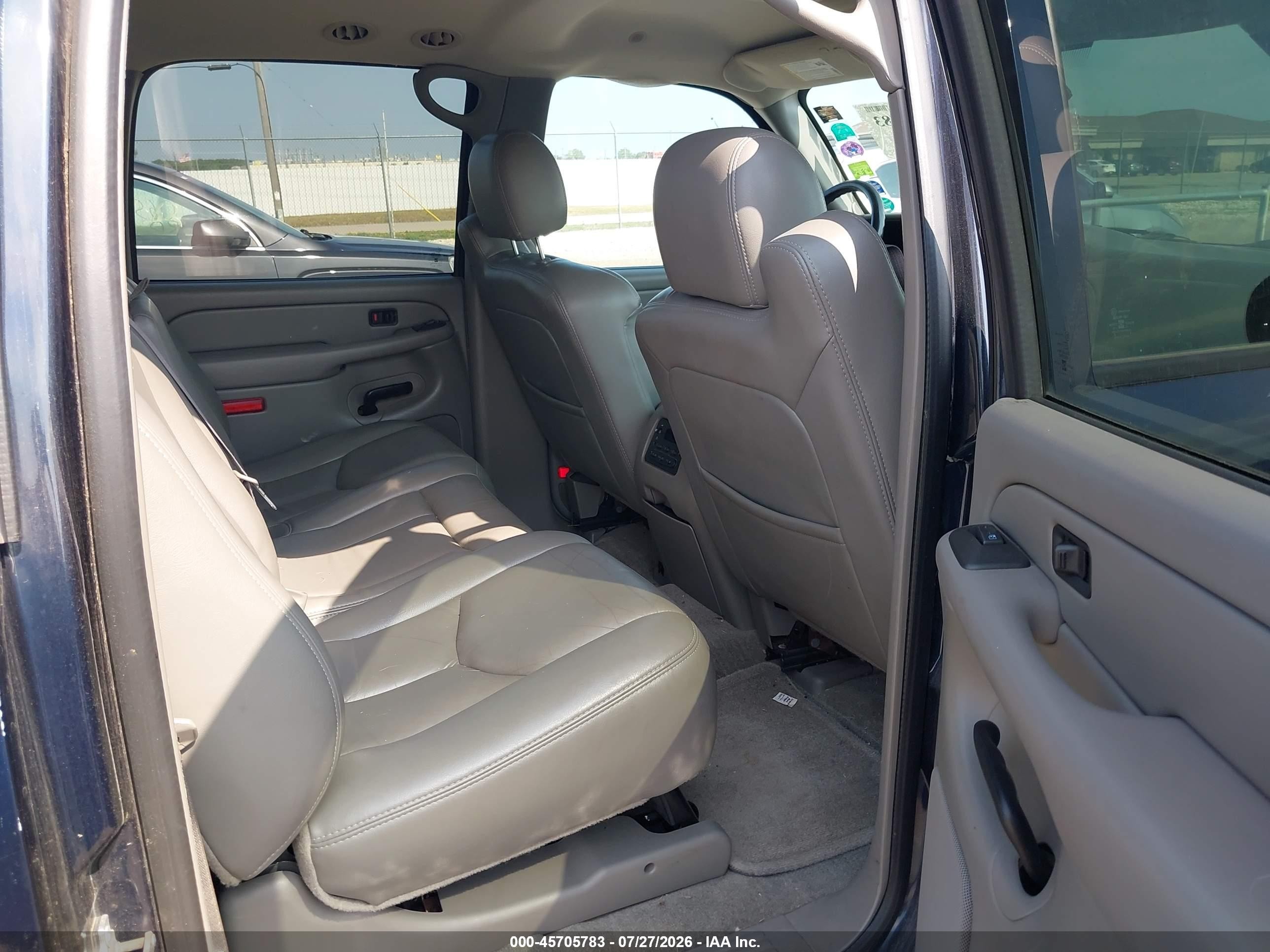 2004 Chevrolet Suburban 1500 Lt Dark Blue vin: 1GNFK16ZX4J292182