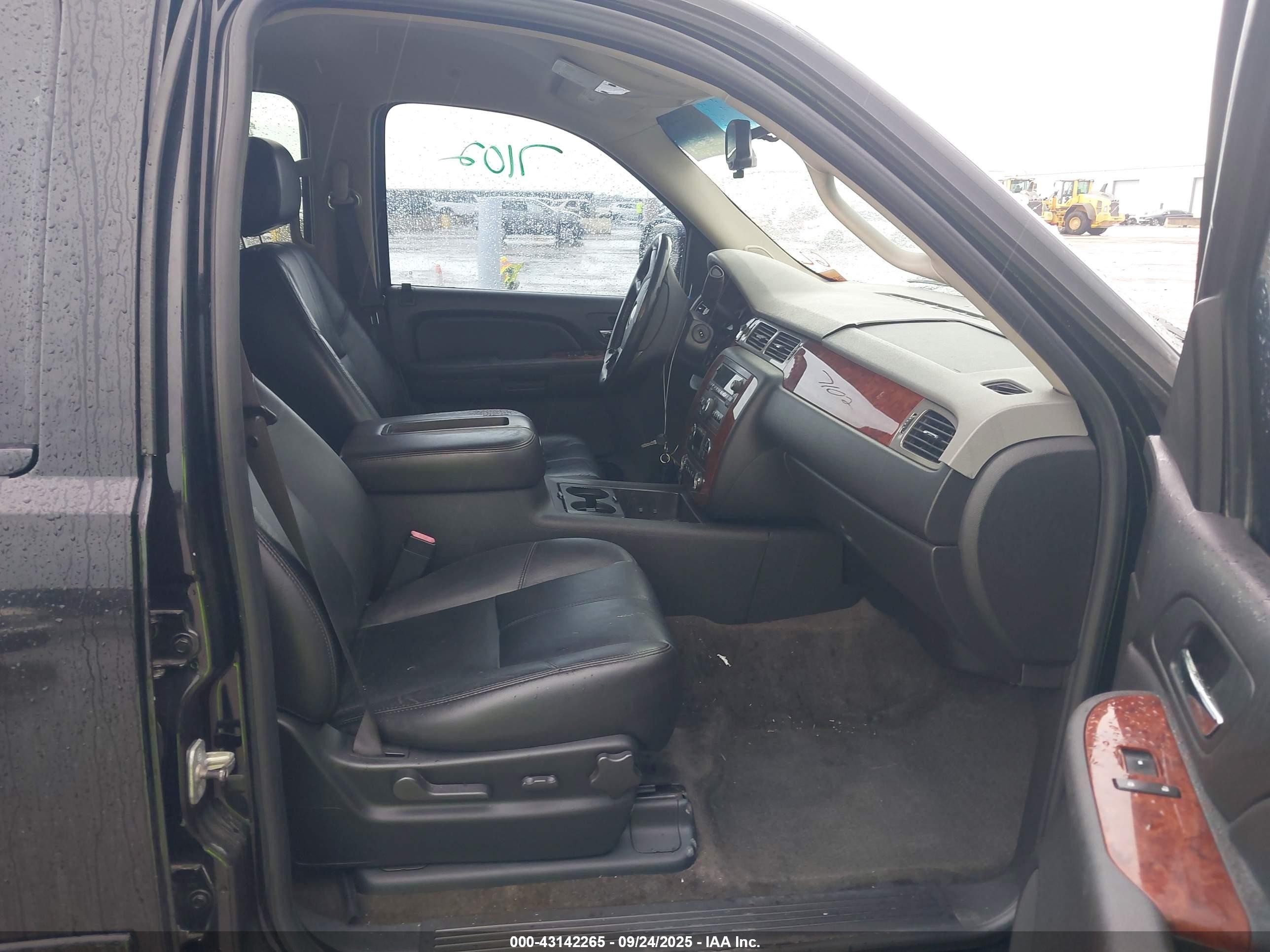 2009 Chevrolet Tahoe Lt2 Черный vin: 1GNFK23029R265143
