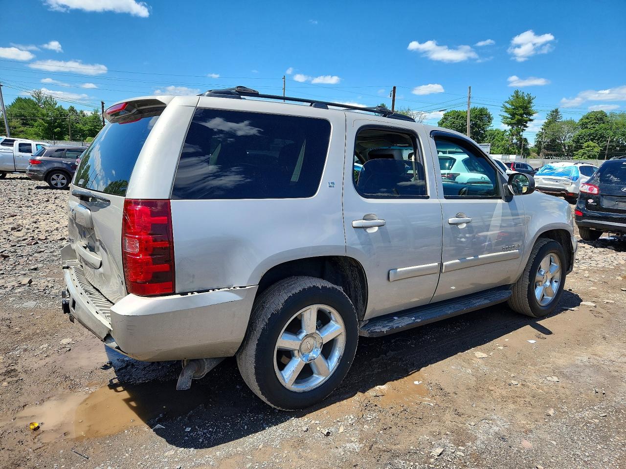 2009 Chevrolet Tahoe K1500 Lt Silver vin: 1GNFK23049R203937