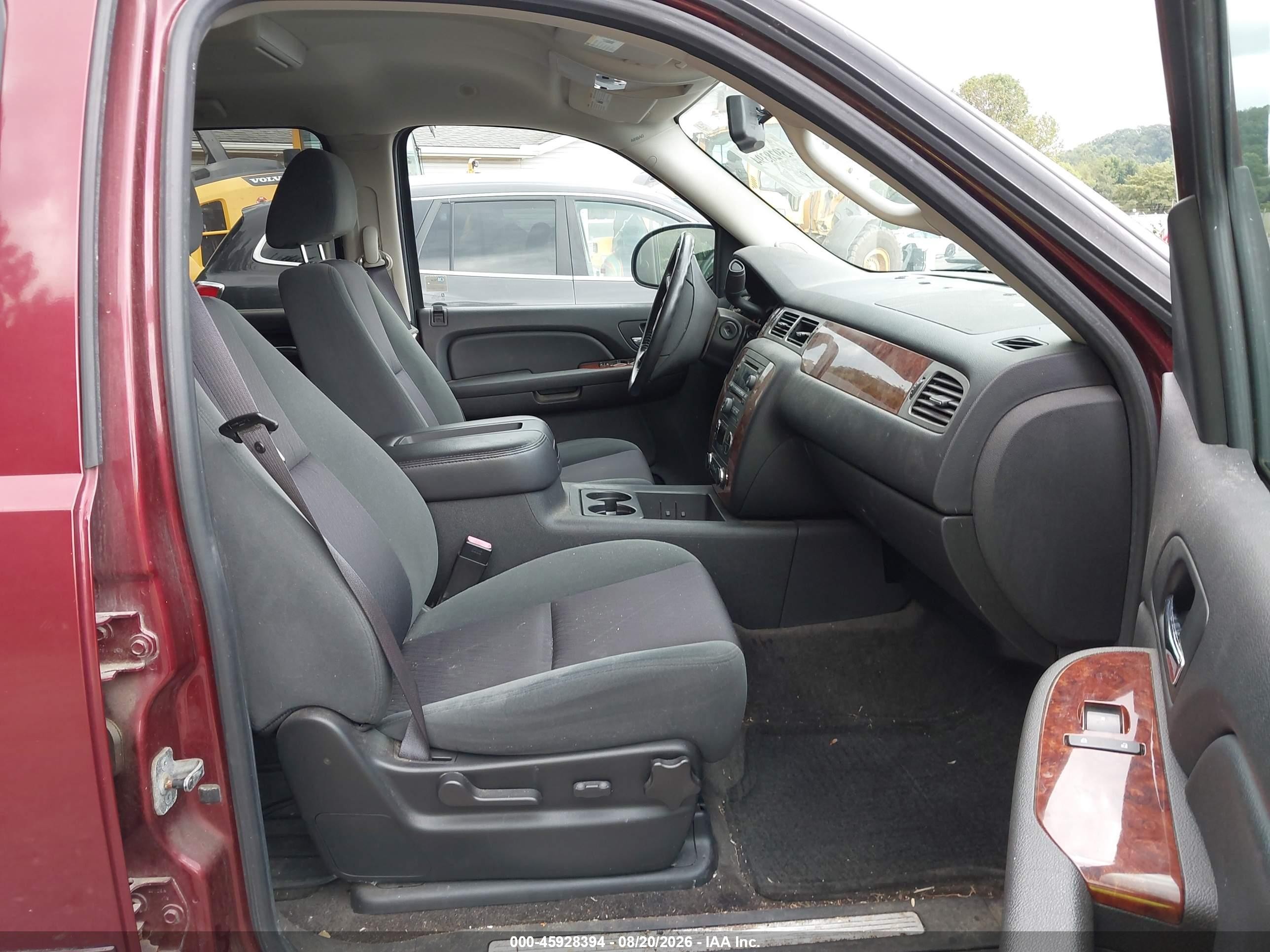 2009 Chevrolet Tahoe Lt1 Red vin: 1GNFK23089R127090