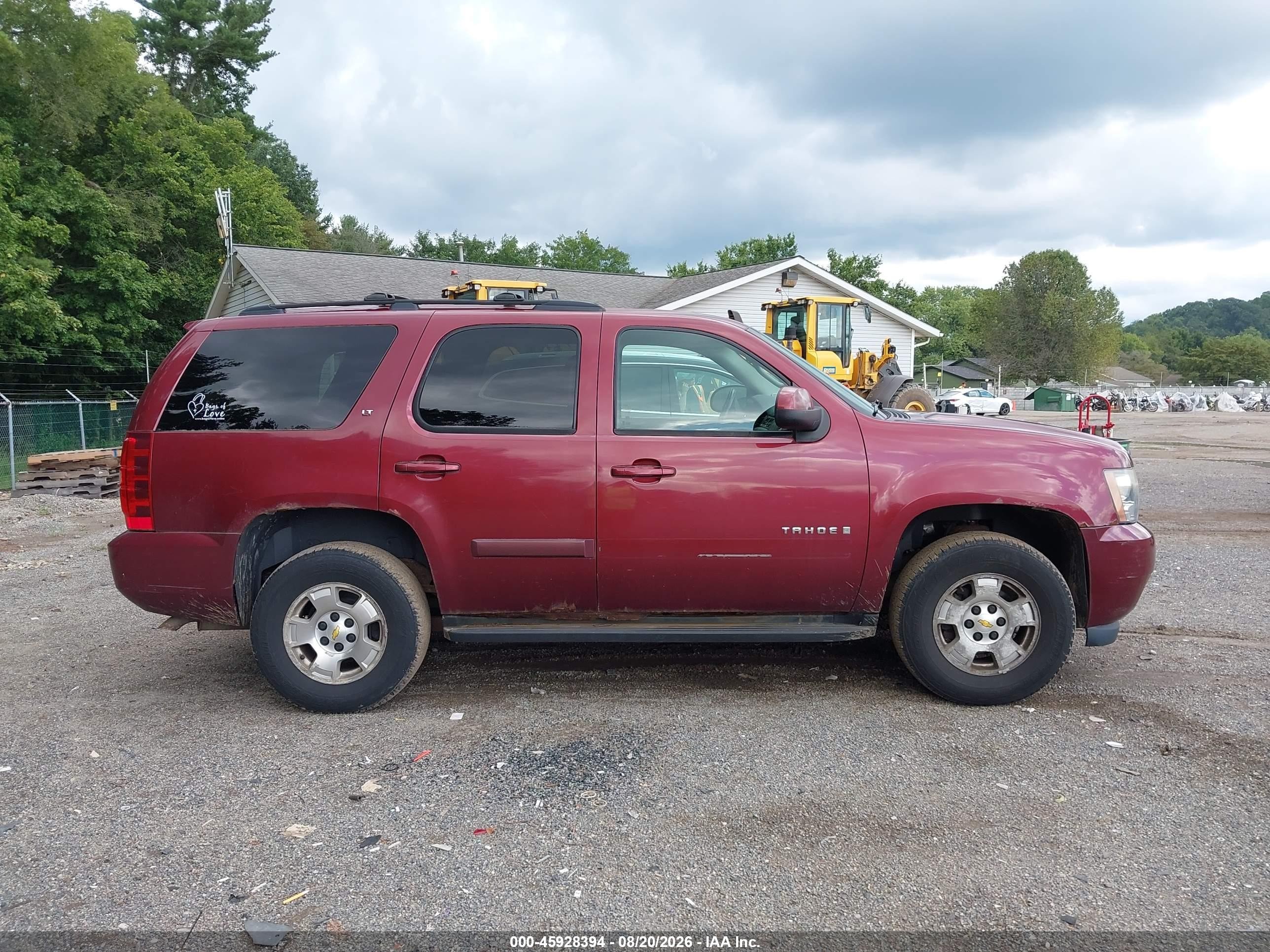 2009 Chevrolet Tahoe Lt1 Red vin: 1GNFK23089R127090