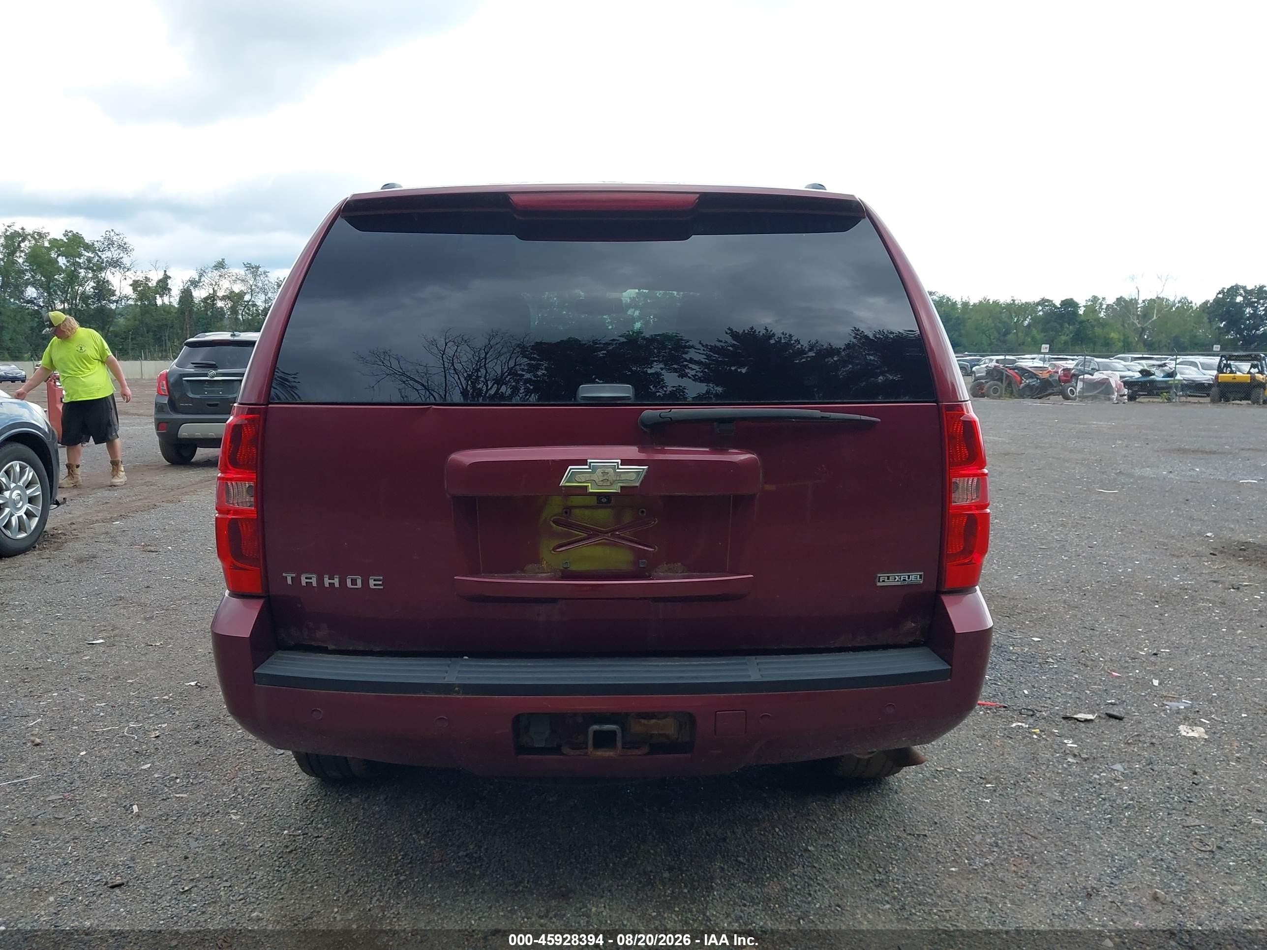 2009 Chevrolet Tahoe Lt1 Red vin: 1GNFK23089R127090