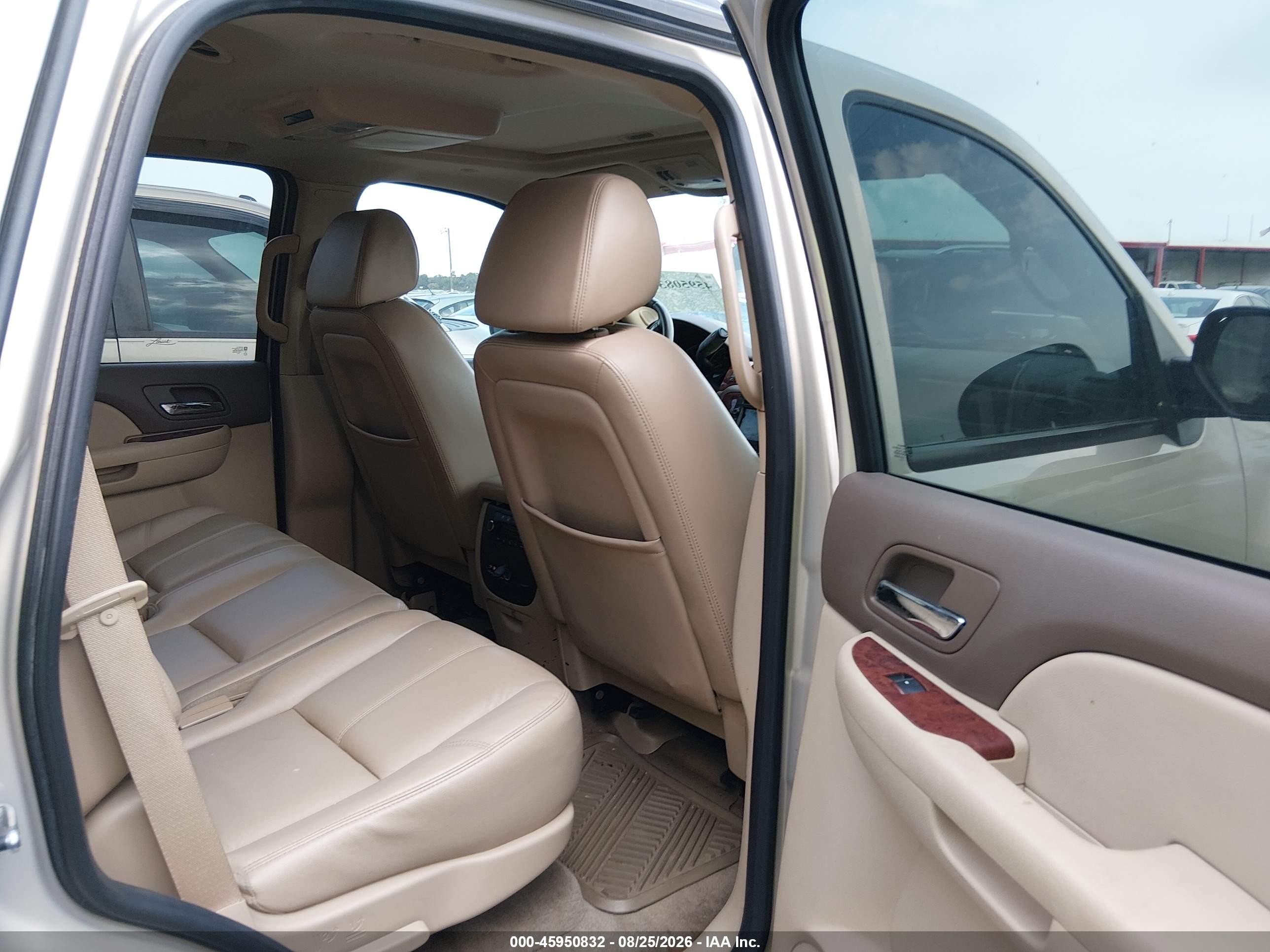 2009 Chevrolet Tahoe Lt2 Gold vin: 1GNFK230X9R101610