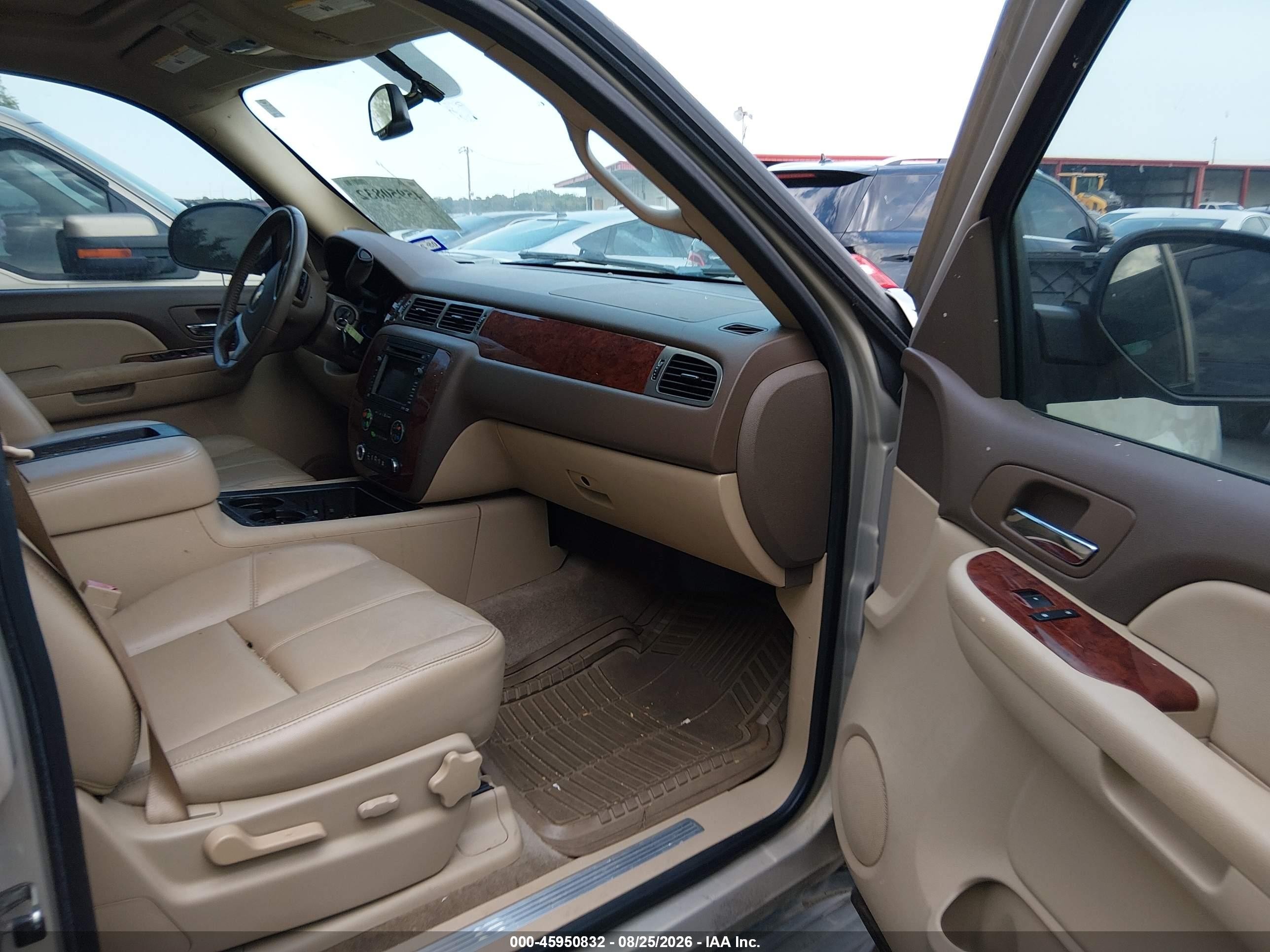 2009 Chevrolet Tahoe Lt2 Gold vin: 1GNFK230X9R101610
