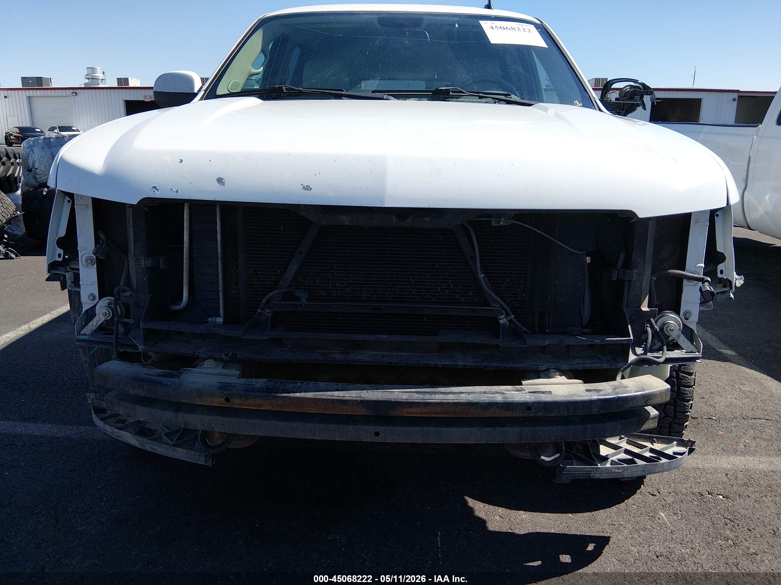 2009 Chevrolet Suburban 1500 Lt2 White vin: 1GNFK26319R265835