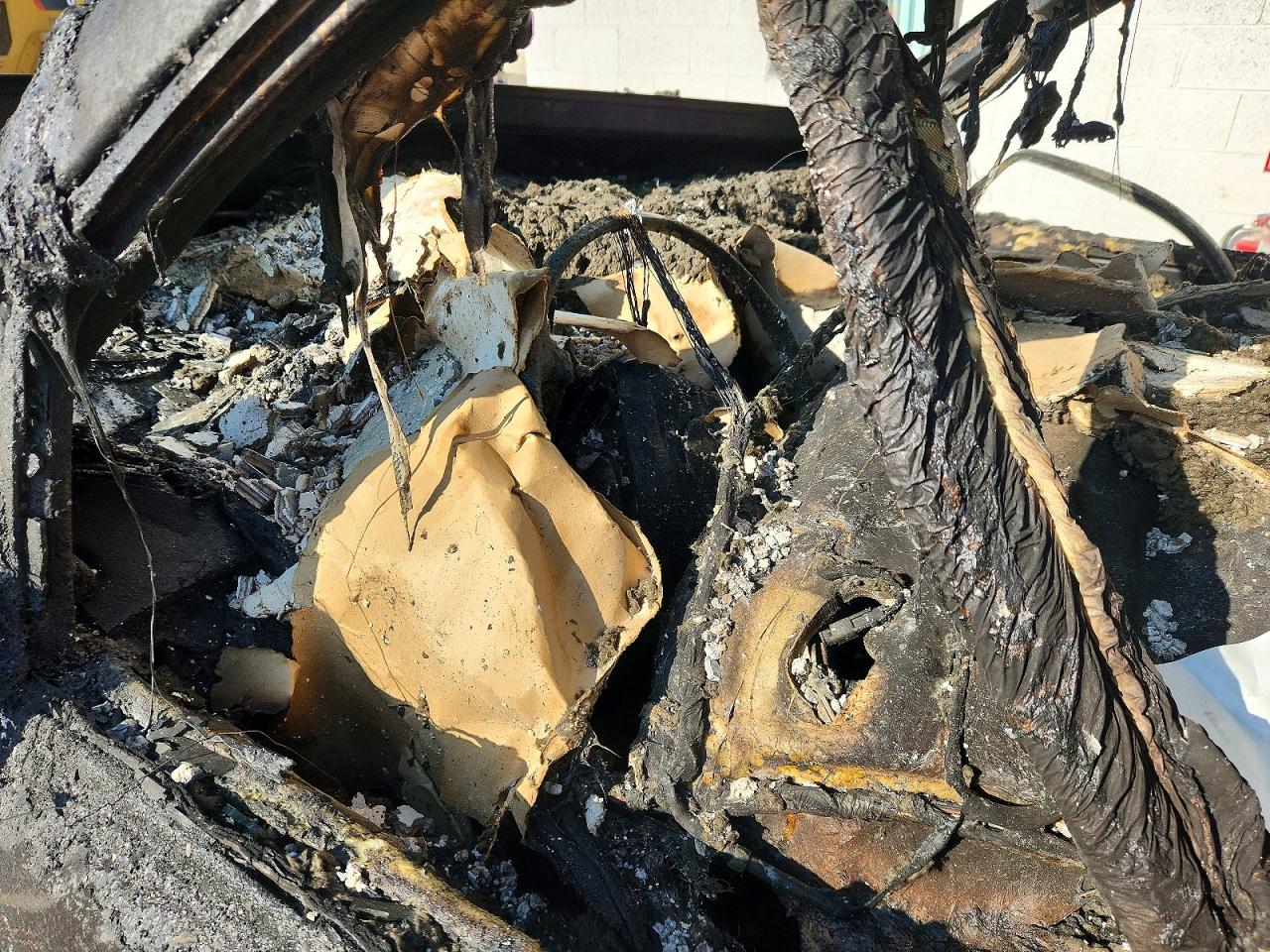 2009 Chevrolet Suburban K1500 Lt Burn vin: 1GNFK26339R211209