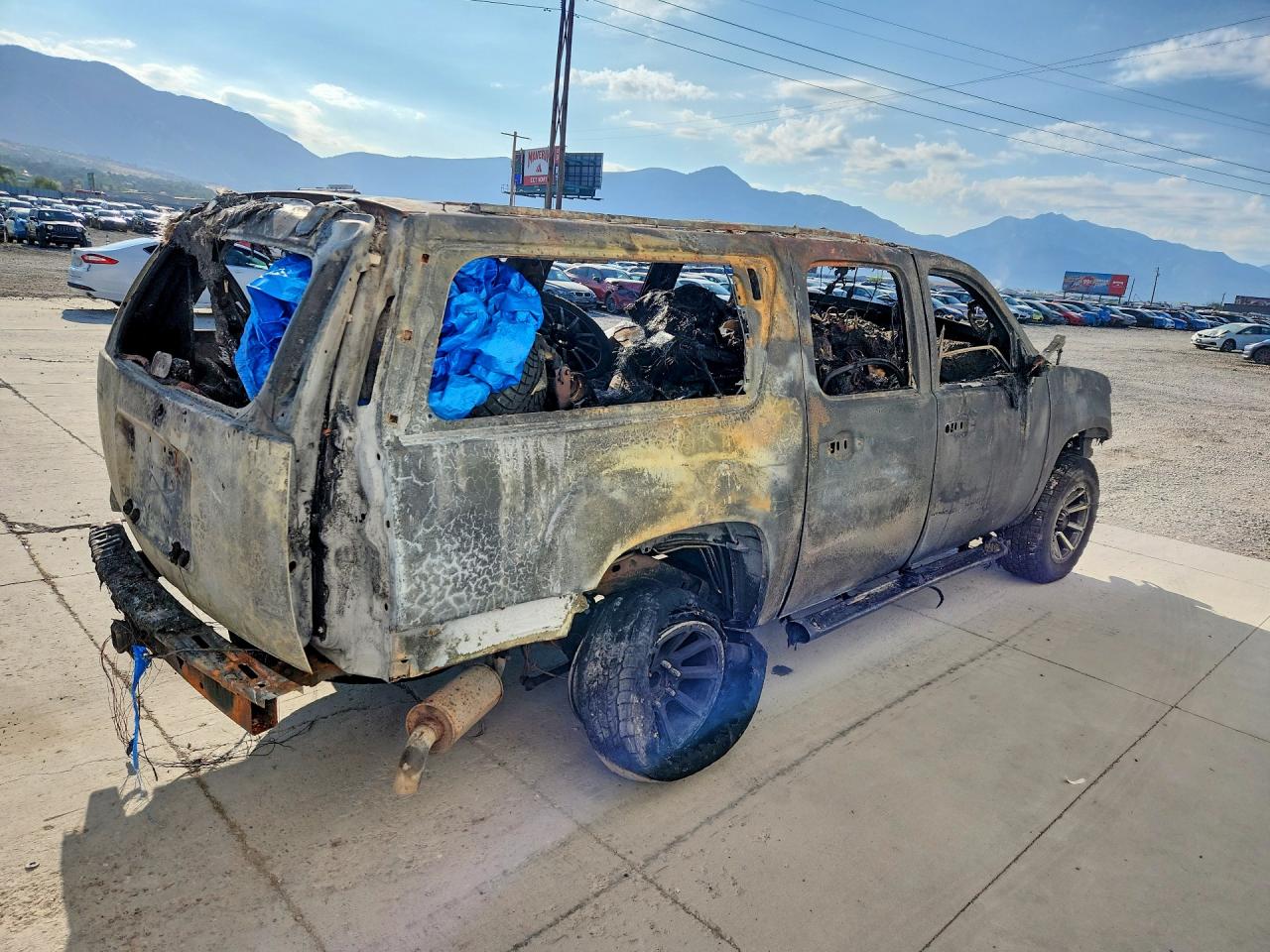 2009 Chevrolet Suburban K1500 Lt Burn vin: 1GNFK26339R211209