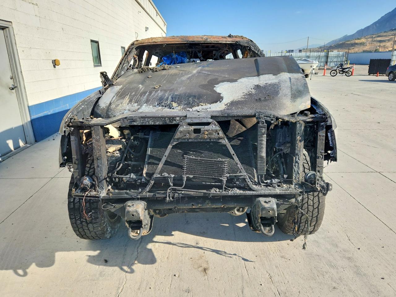 2009 Chevrolet Suburban K1500 Lt Burn vin: 1GNFK26339R211209