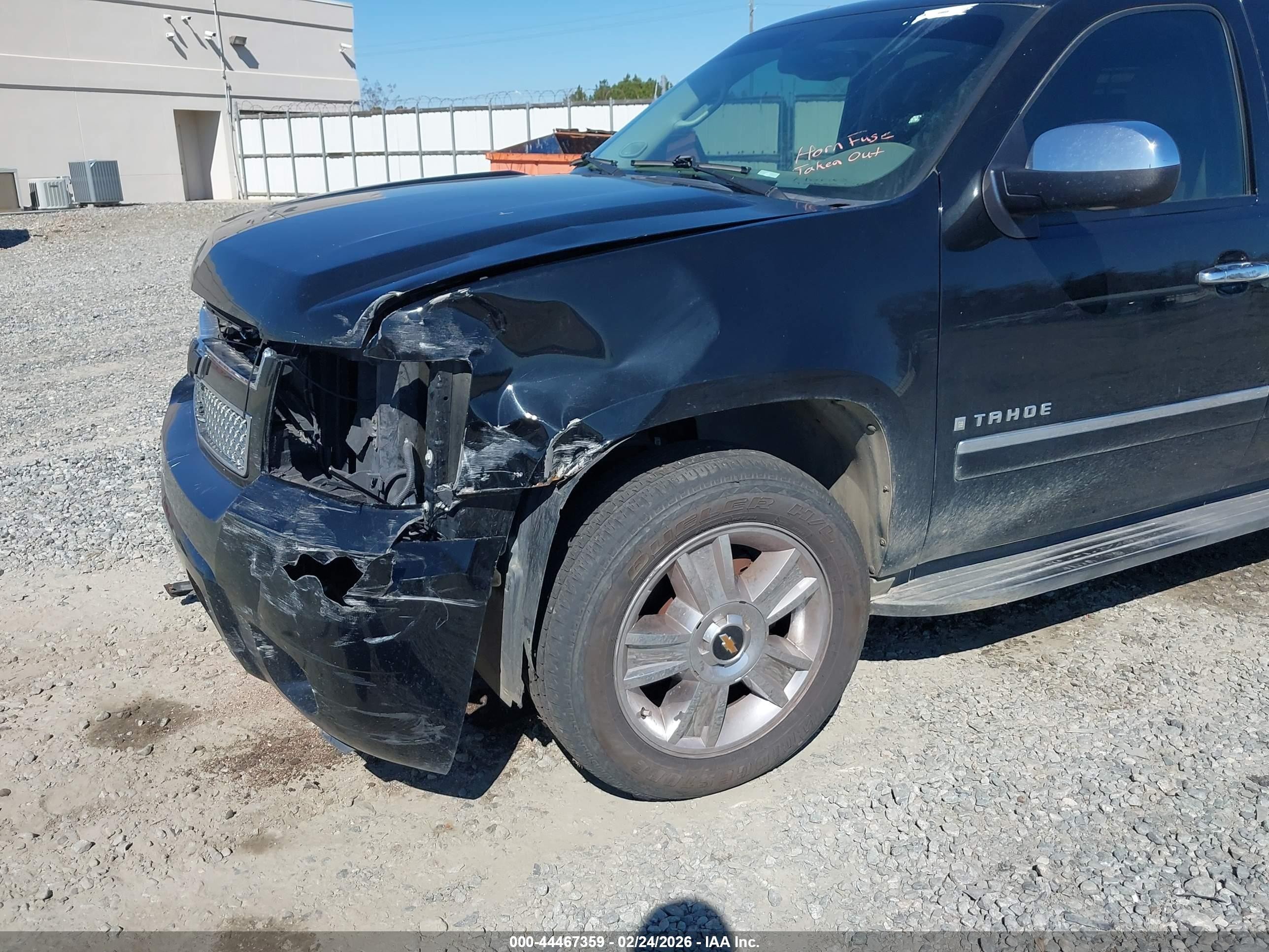 2009 Chevrolet Tahoe Ltz Black vin: 1GNFK33059R286140