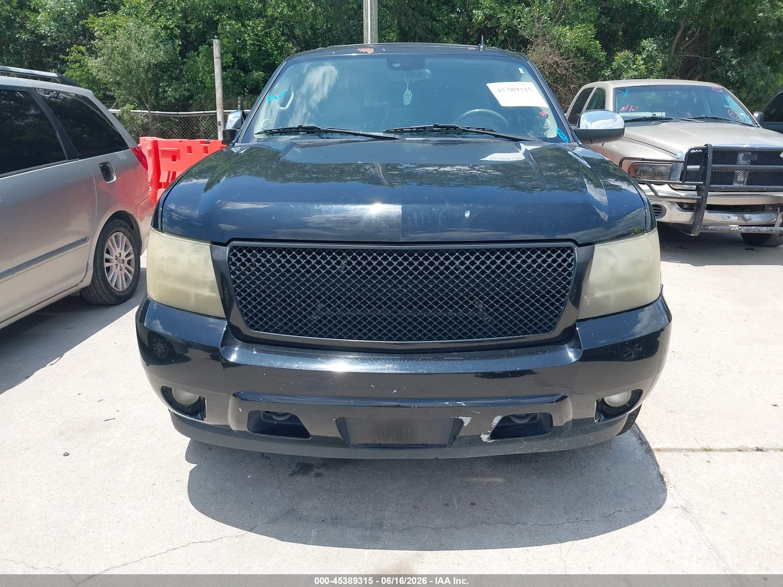 2009 Chevrolet Tahoe Ltz Black vin: 1GNFK33069R186676