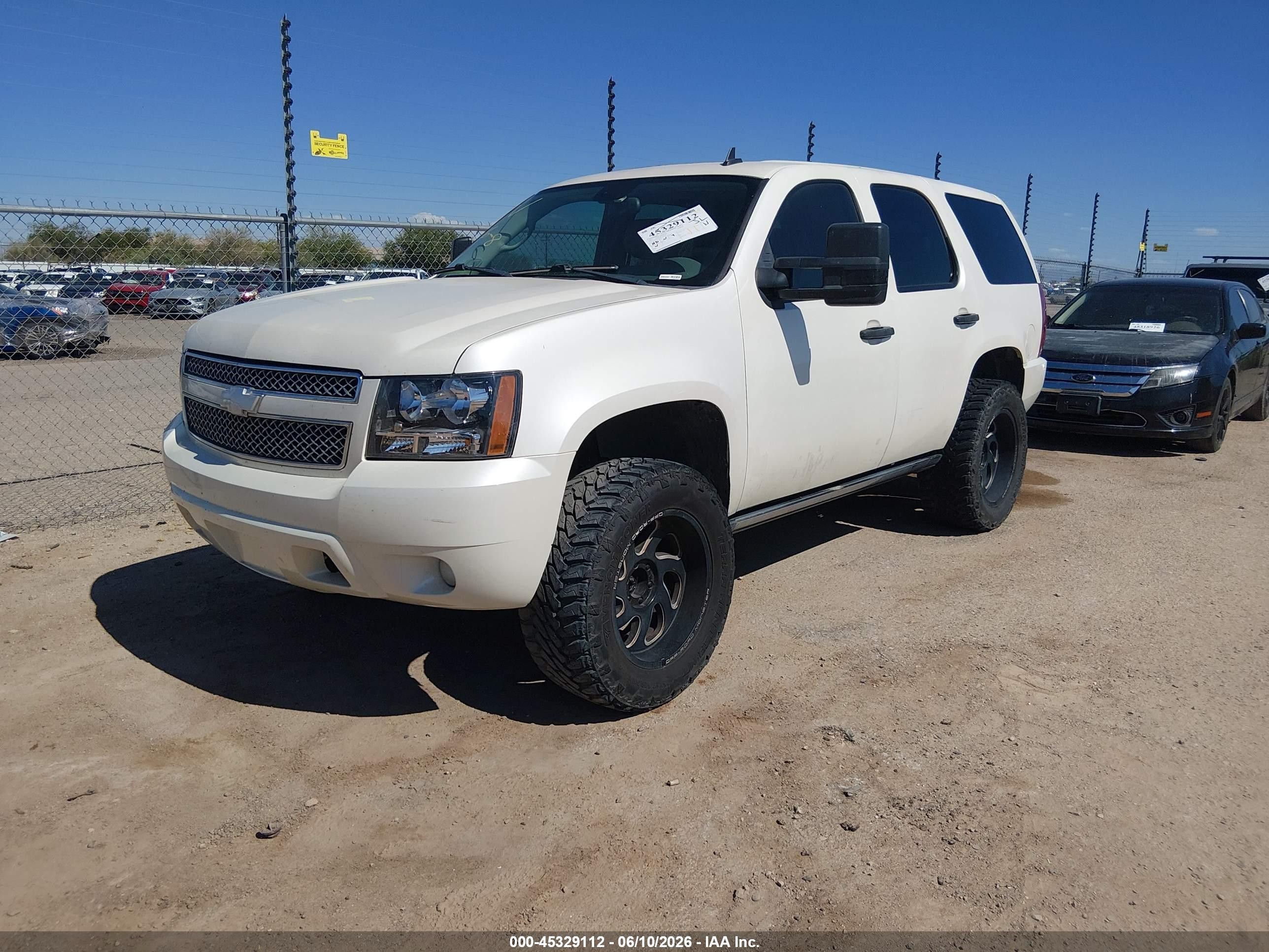 2009 Chevrolet Tahoe Ltz Кремовый vin: 1GNFK33089R166364