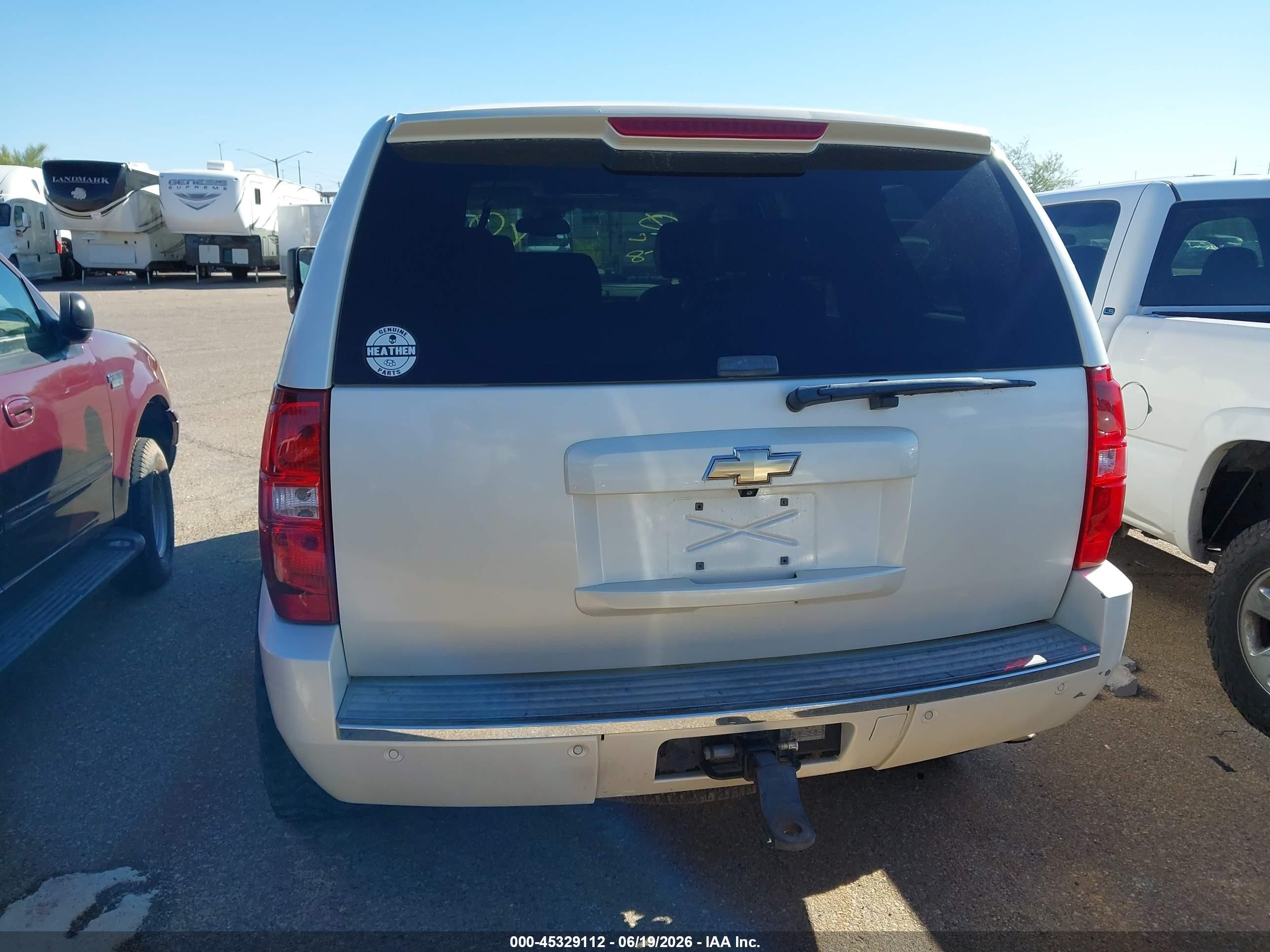 2009 Chevrolet Tahoe Ltz Кремовый vin: 1GNFK33089R166364