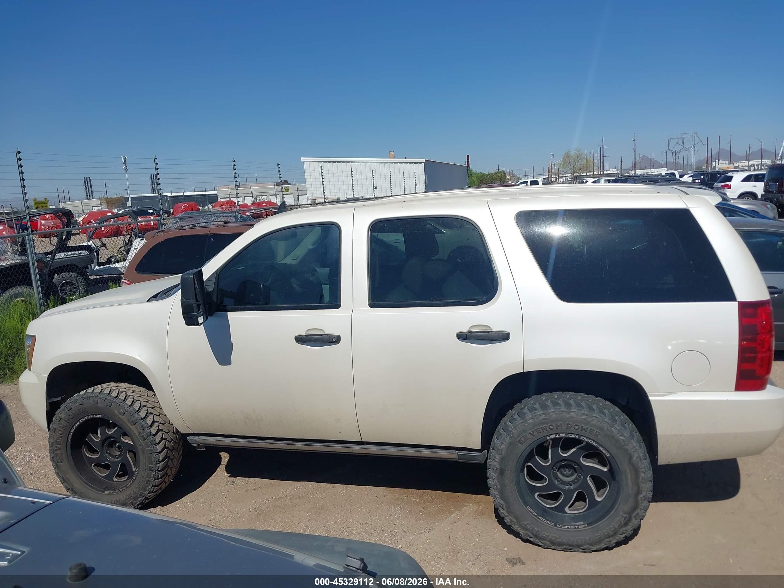 2009 Chevrolet Tahoe Ltz Кремовый vin: 1GNFK33089R166364