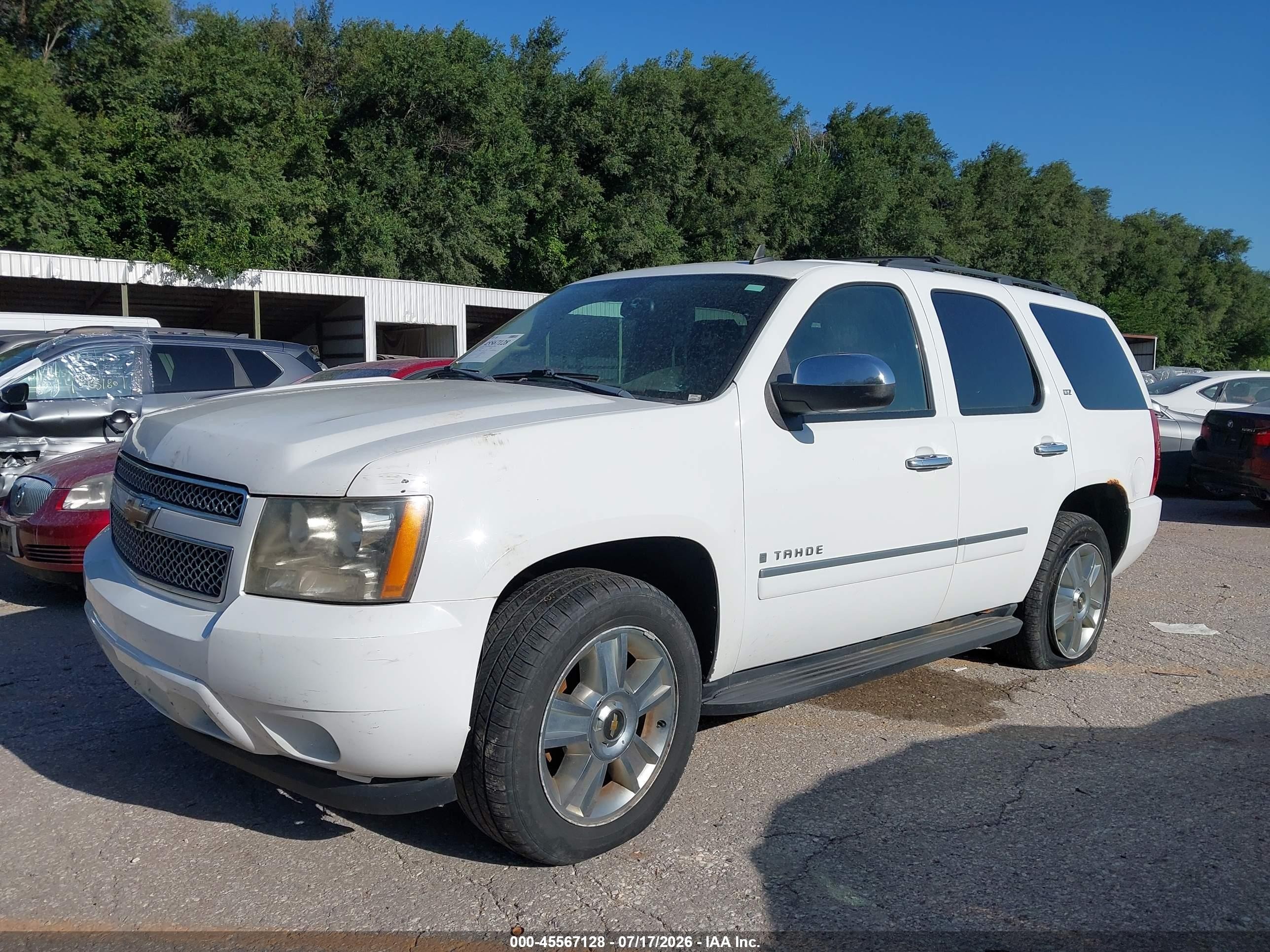 2009 Chevrolet Tahoe Ltz White vin: 1GNFK33099R214213