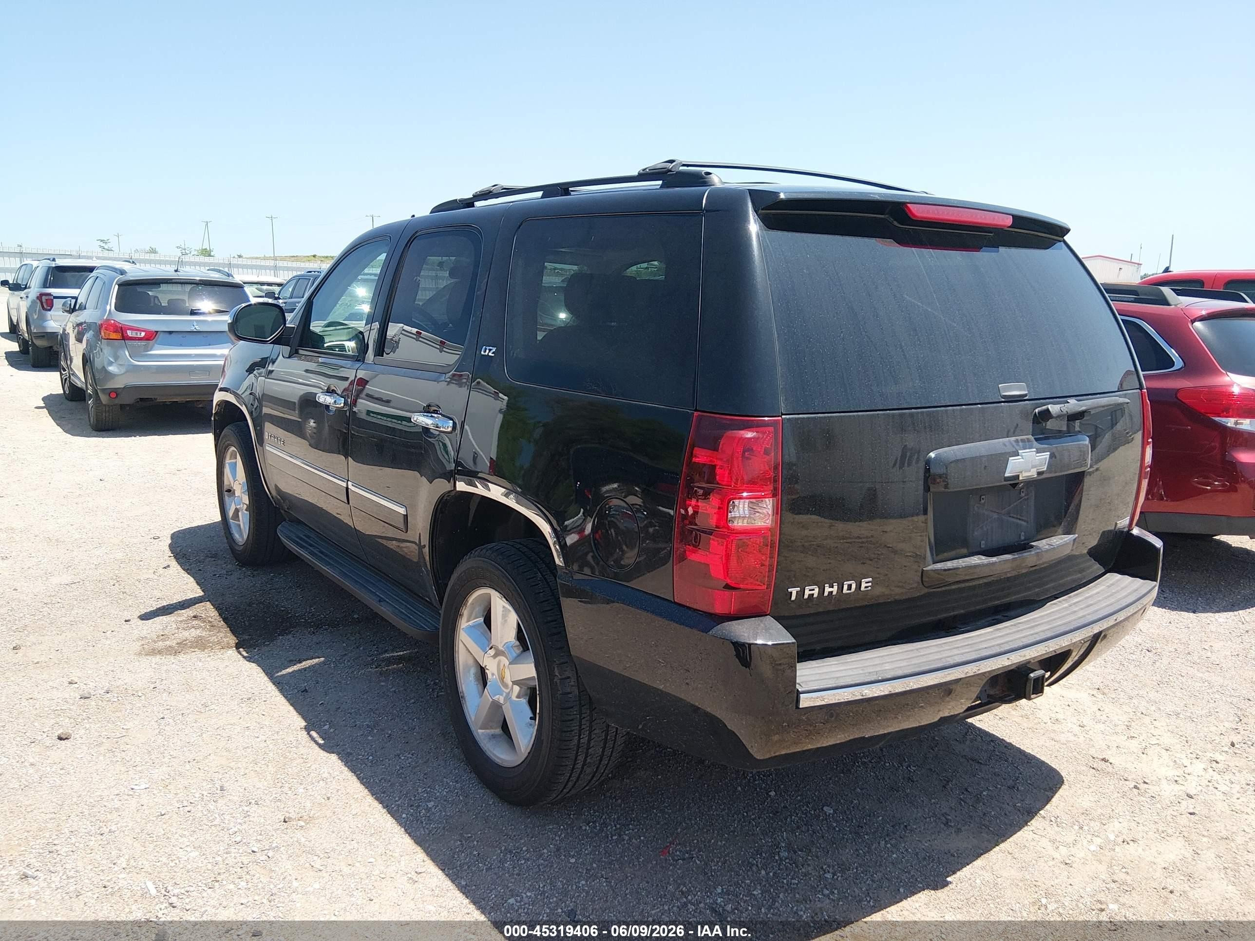 2009 Chevrolet Tahoe Ltz Black vin: 1GNFK330X9R280396