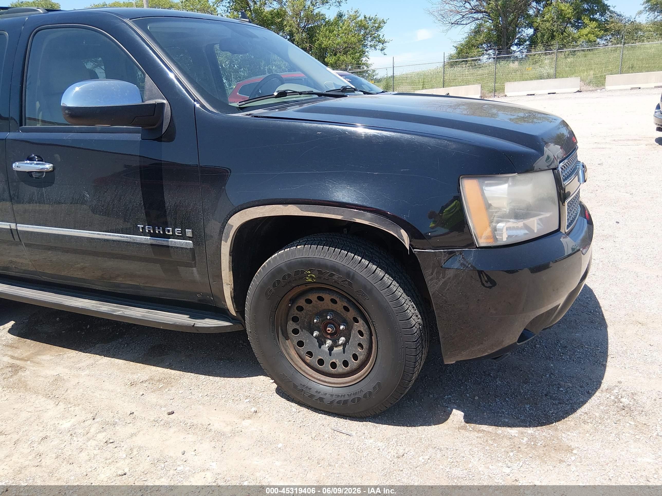 2009 Chevrolet Tahoe Ltz Black vin: 1GNFK330X9R280396