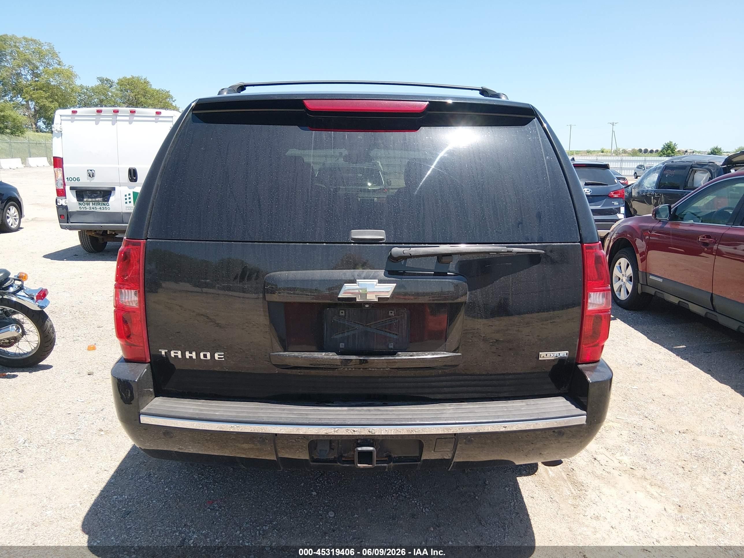 2009 Chevrolet Tahoe Ltz Black vin: 1GNFK330X9R280396