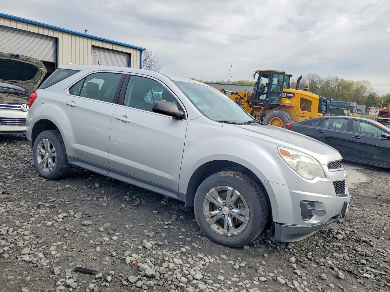 2013 Chevrolet Equinox Ls Silver vin: 1GNFLCEK1DZ106981