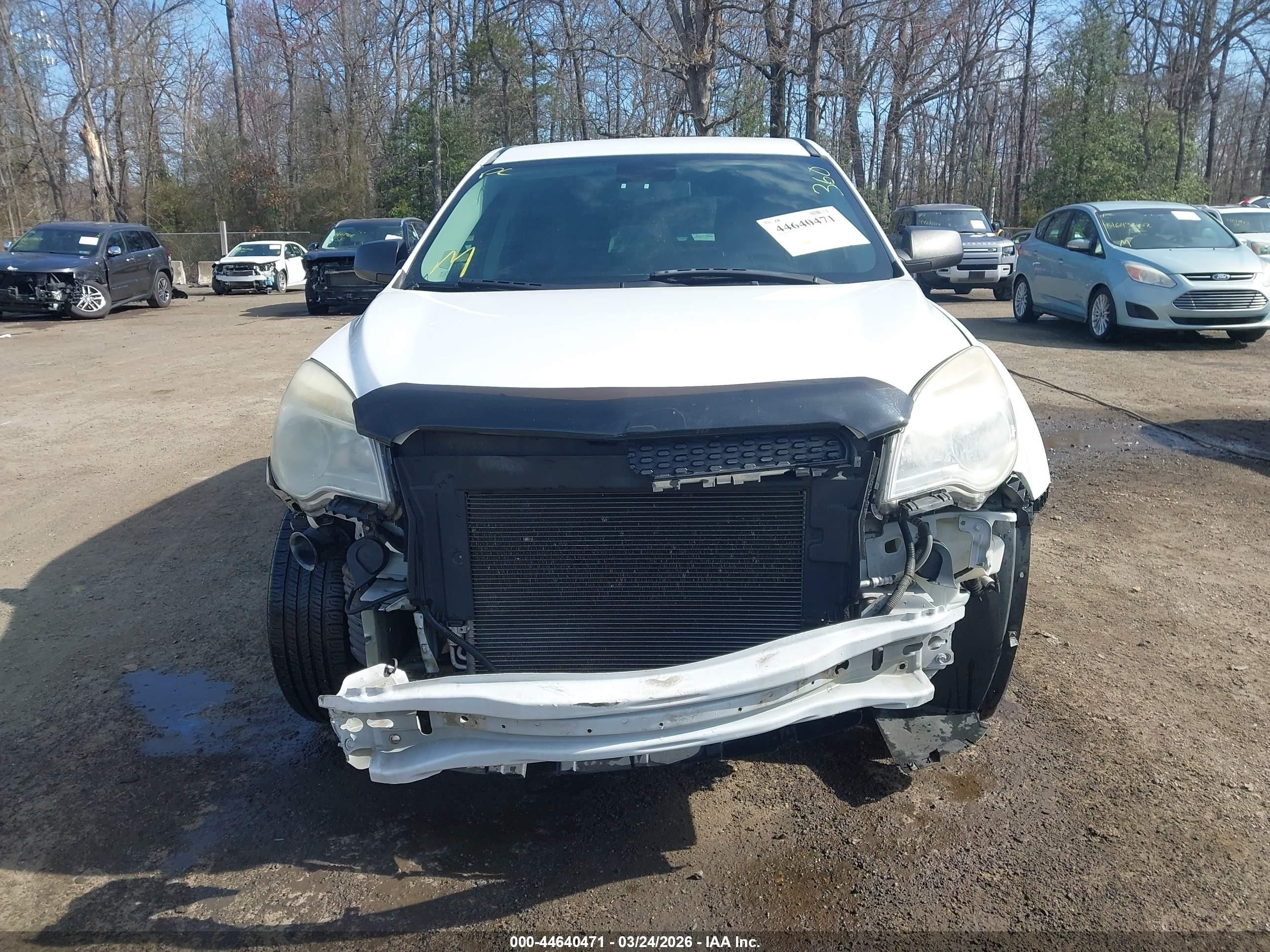 2013 Chevrolet Equinox Ls White vin: 1GNFLCEK4DZ133804