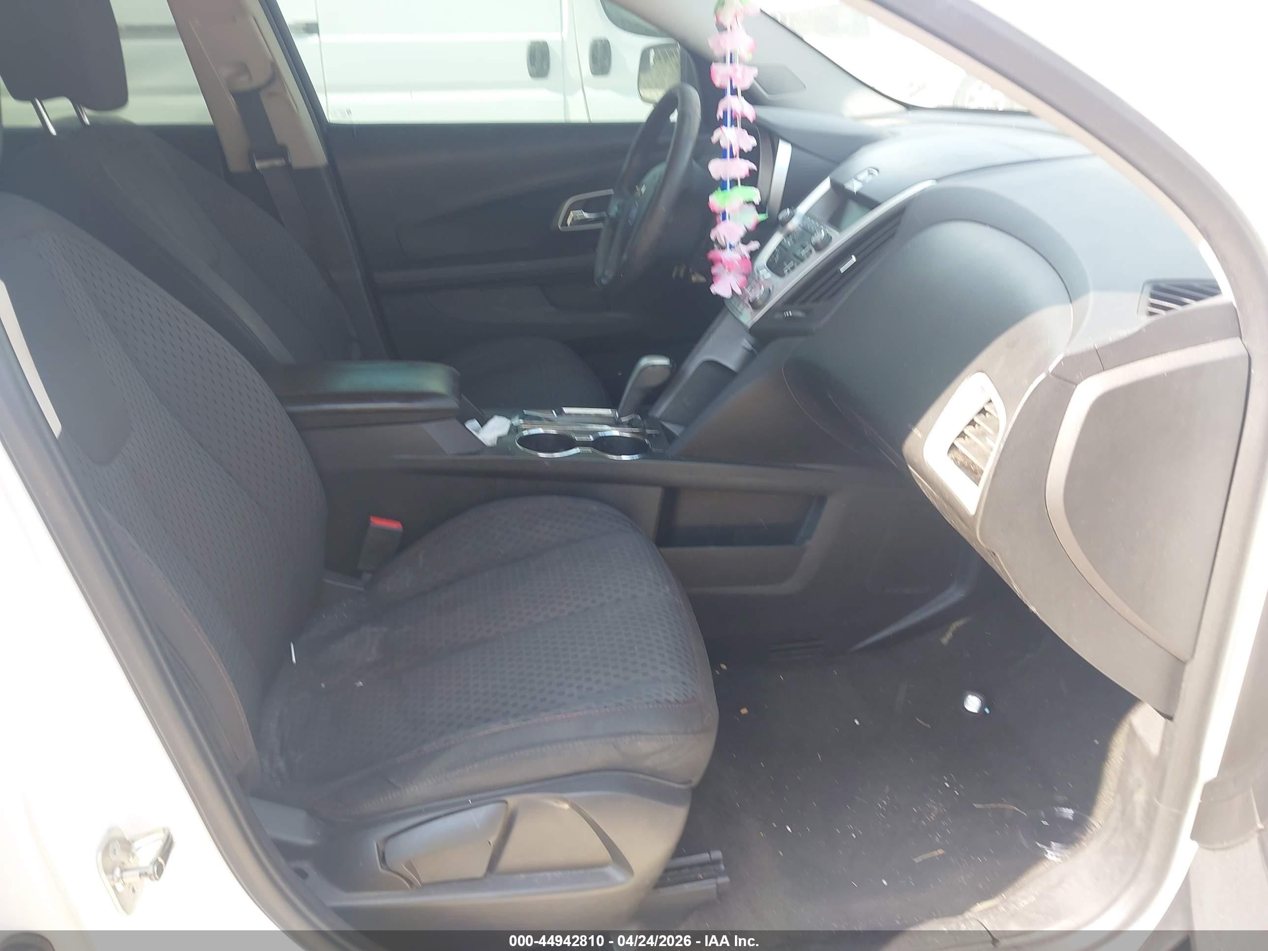 2013 Chevrolet Equinox Ls White vin: 1GNFLCEK5DZ121564