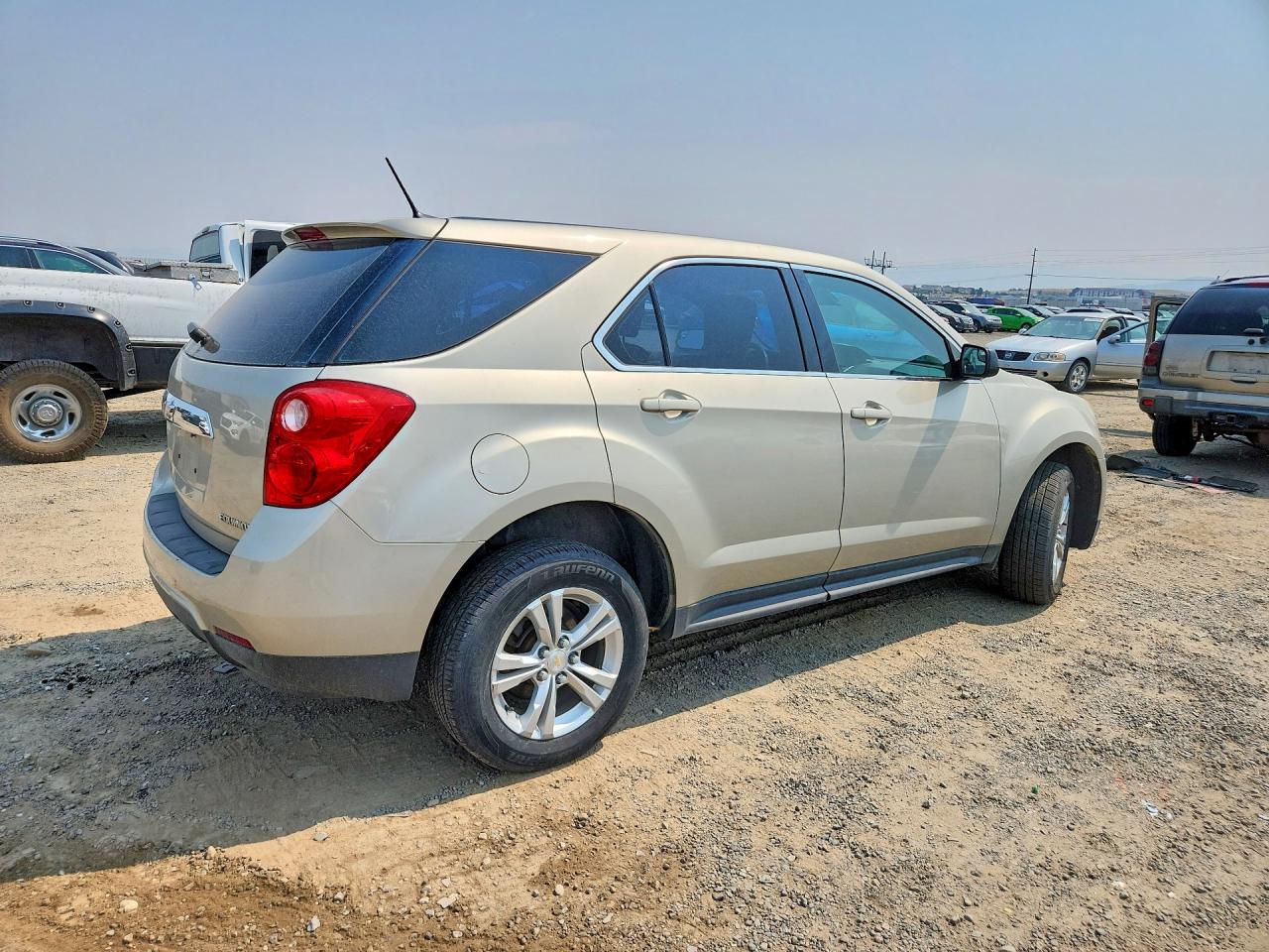 2014 Chevrolet Equinox Ls Beige vin: 1GNFLEEK1EZ125592