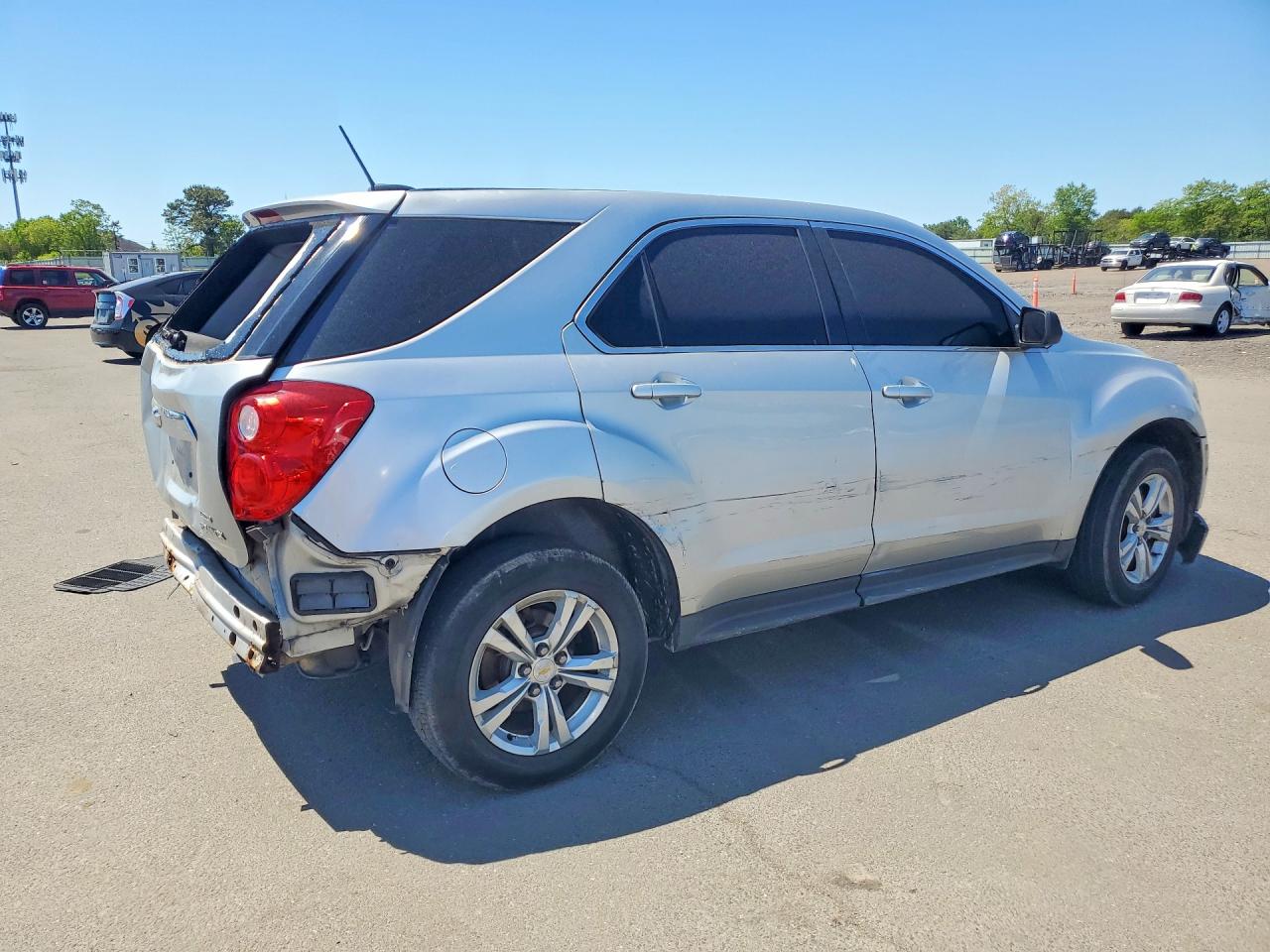 2015 Chevrolet Equinox Ls Silver vin: 1GNFLEEK6FZ126982