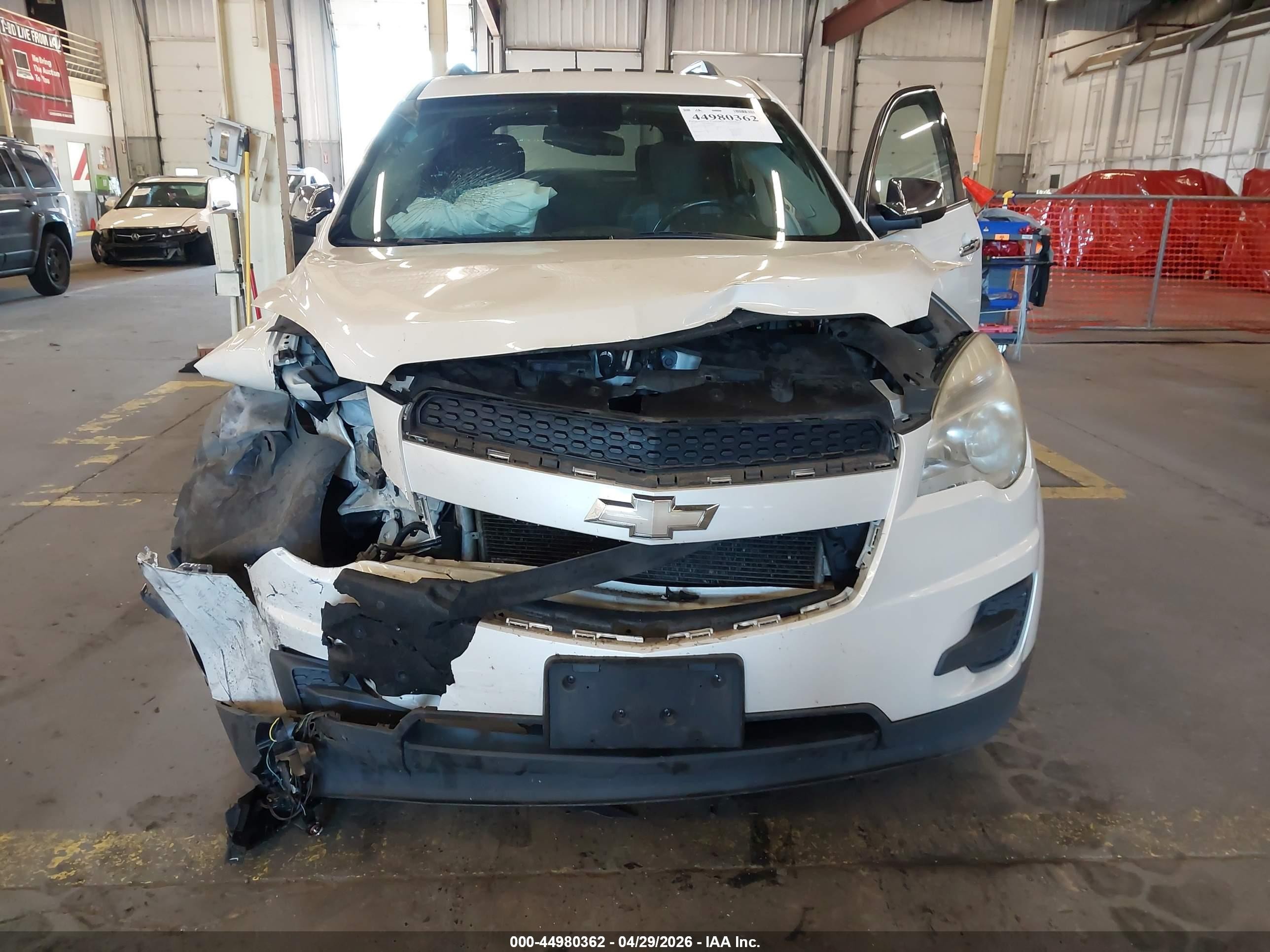 2015 Chevrolet Equinox 1lt Белый vin: 1GNFLFEK1FZ106421