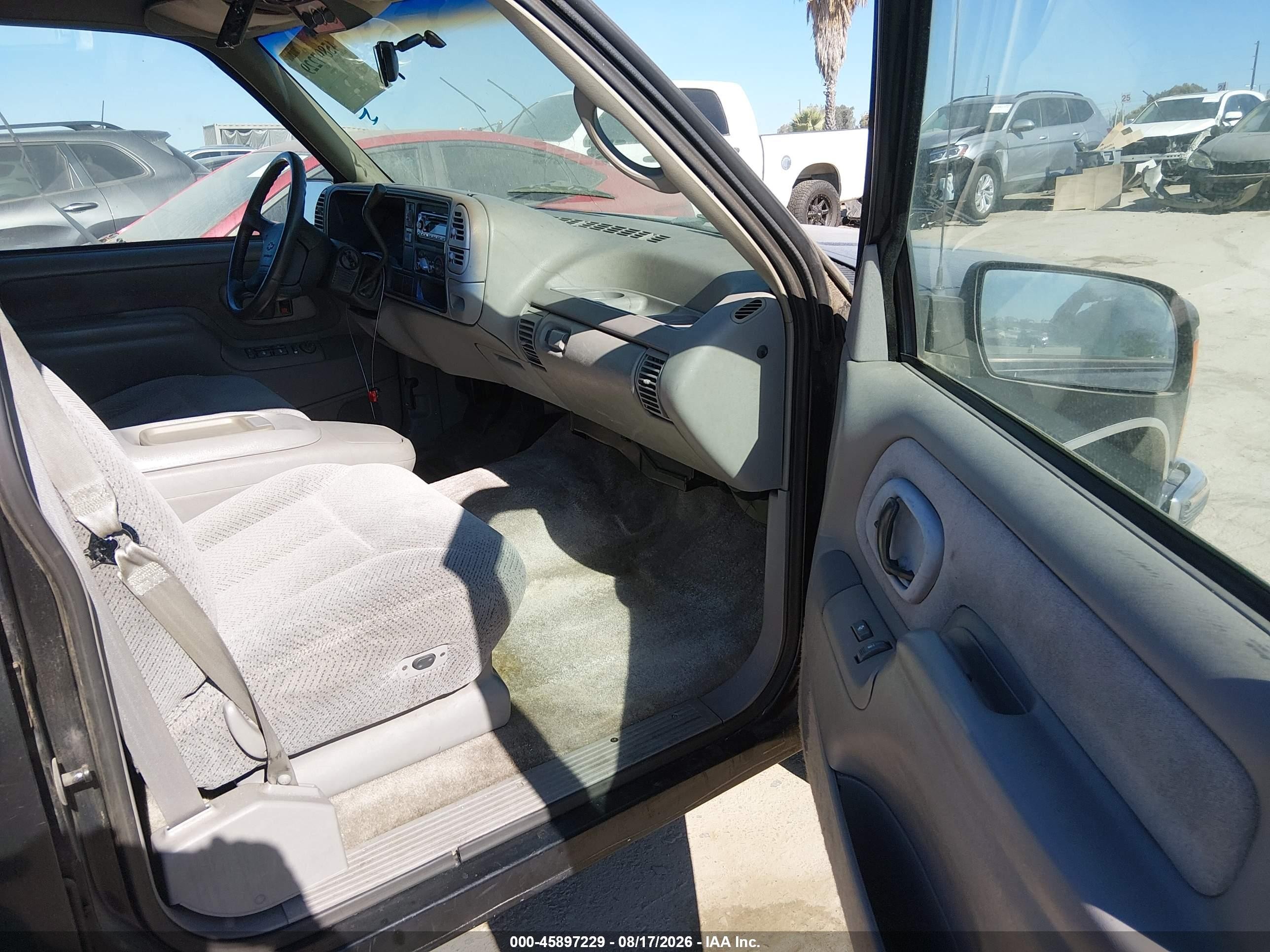 1995 Chevrolet Suburban C2500 Black vin: 1GNGC26N6SJ324191