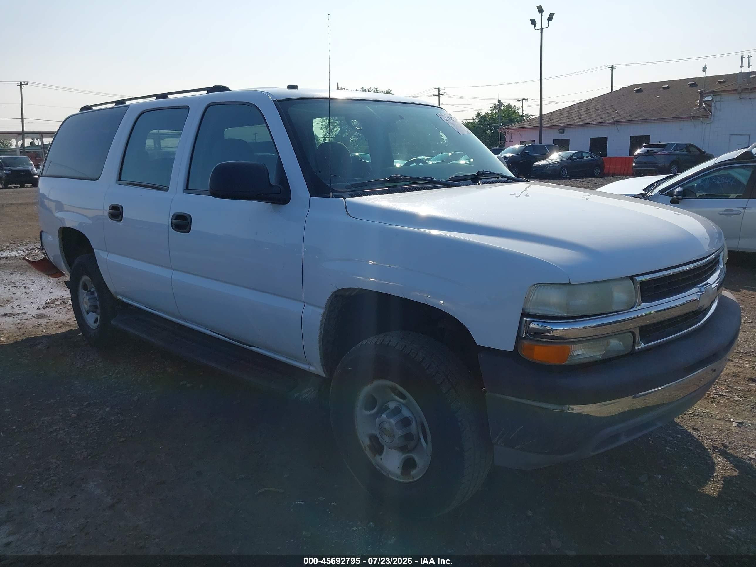 2003 Chevrolet Suburban 2500 Ls White vin: 1GNGC26U43R255172