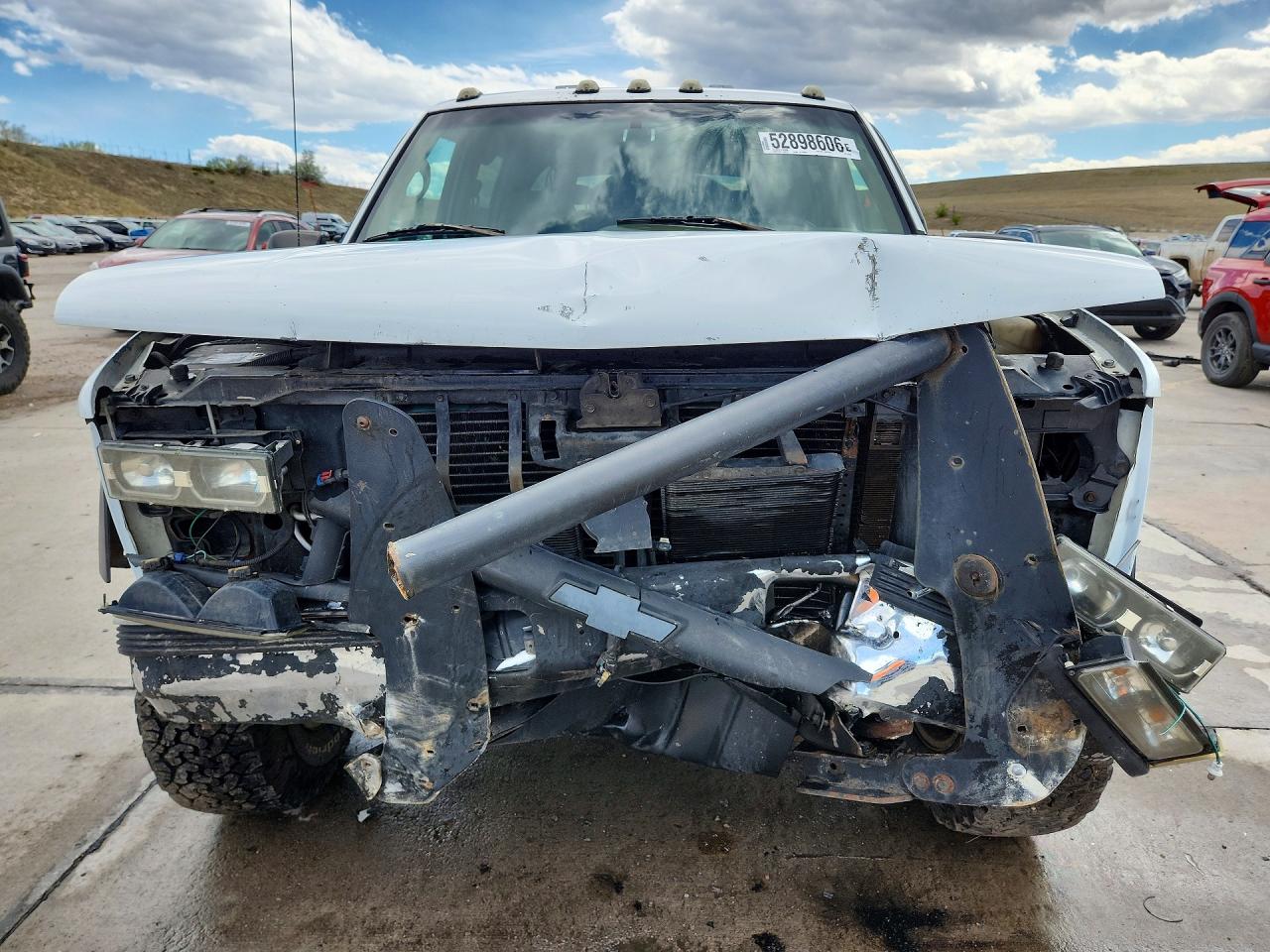 1995 Chevrolet Suburban K2500 White vin: 1GNGK26F2SJ342392