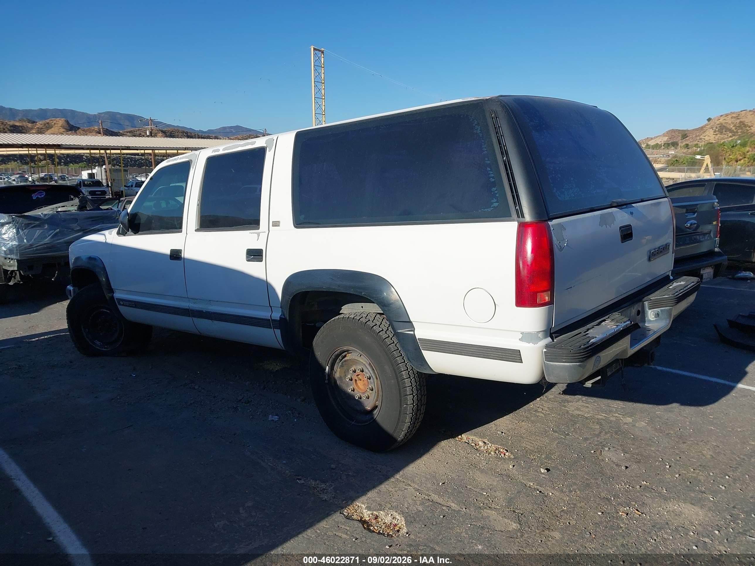 1993 Chevrolet Suburban K2500 Белый vin: 1GNGK26K4PJ366925