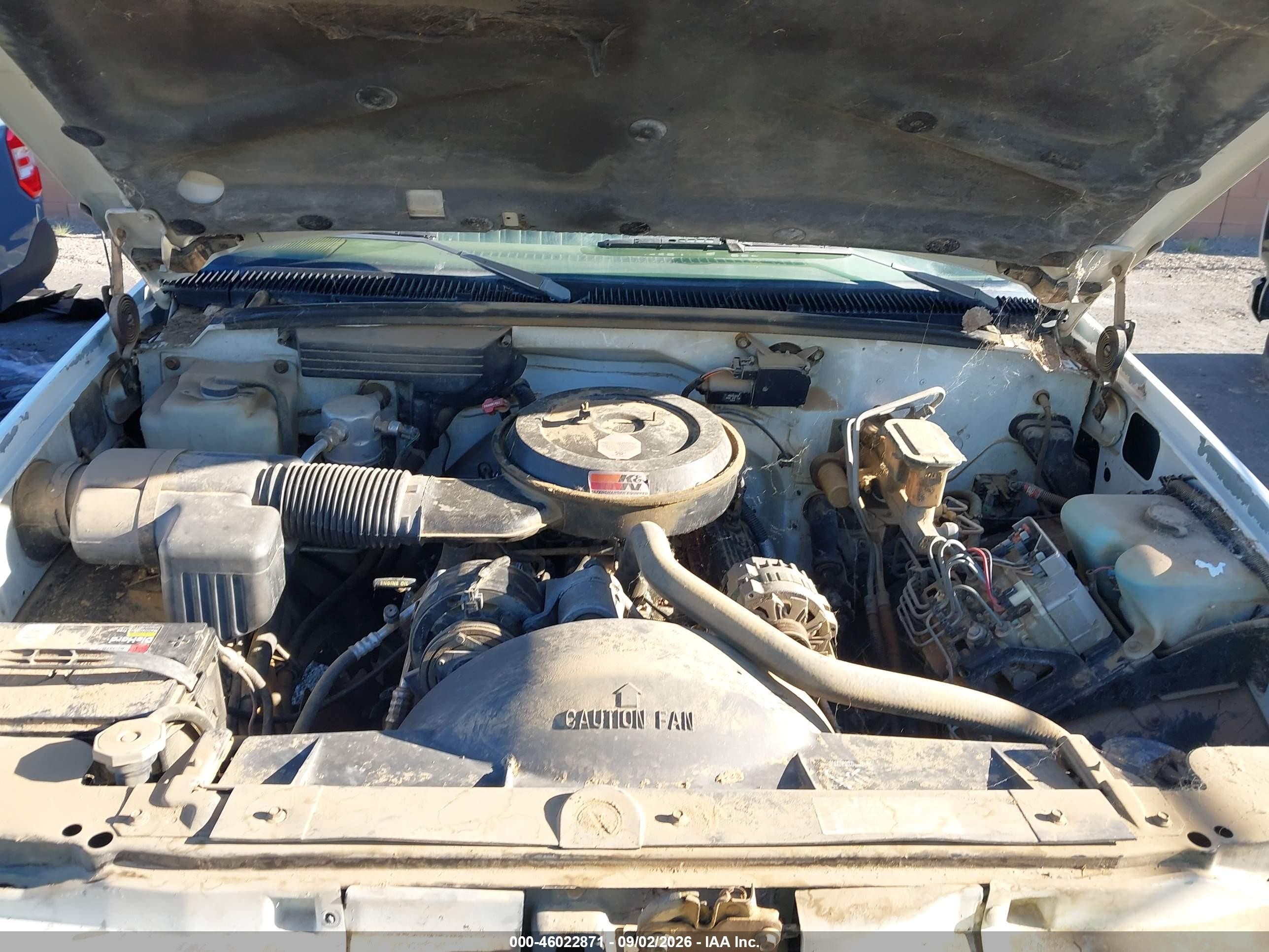 1993 Chevrolet Suburban K2500 Белый vin: 1GNGK26K4PJ366925