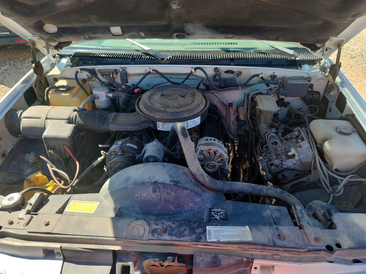 1993 Chevrolet Suburban K2500 Белый vin: 1GNGK26K5PJ362270